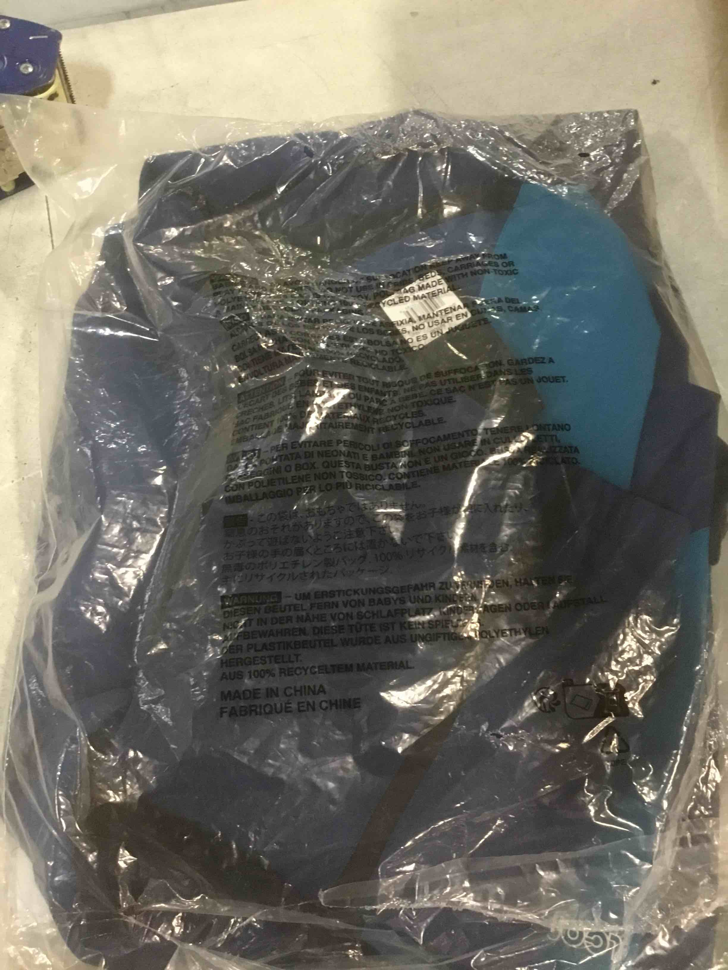 https://s3.amazonaws.com/lotting-images-prod/bidfta/PPE2149285_1741179873649.jpeg