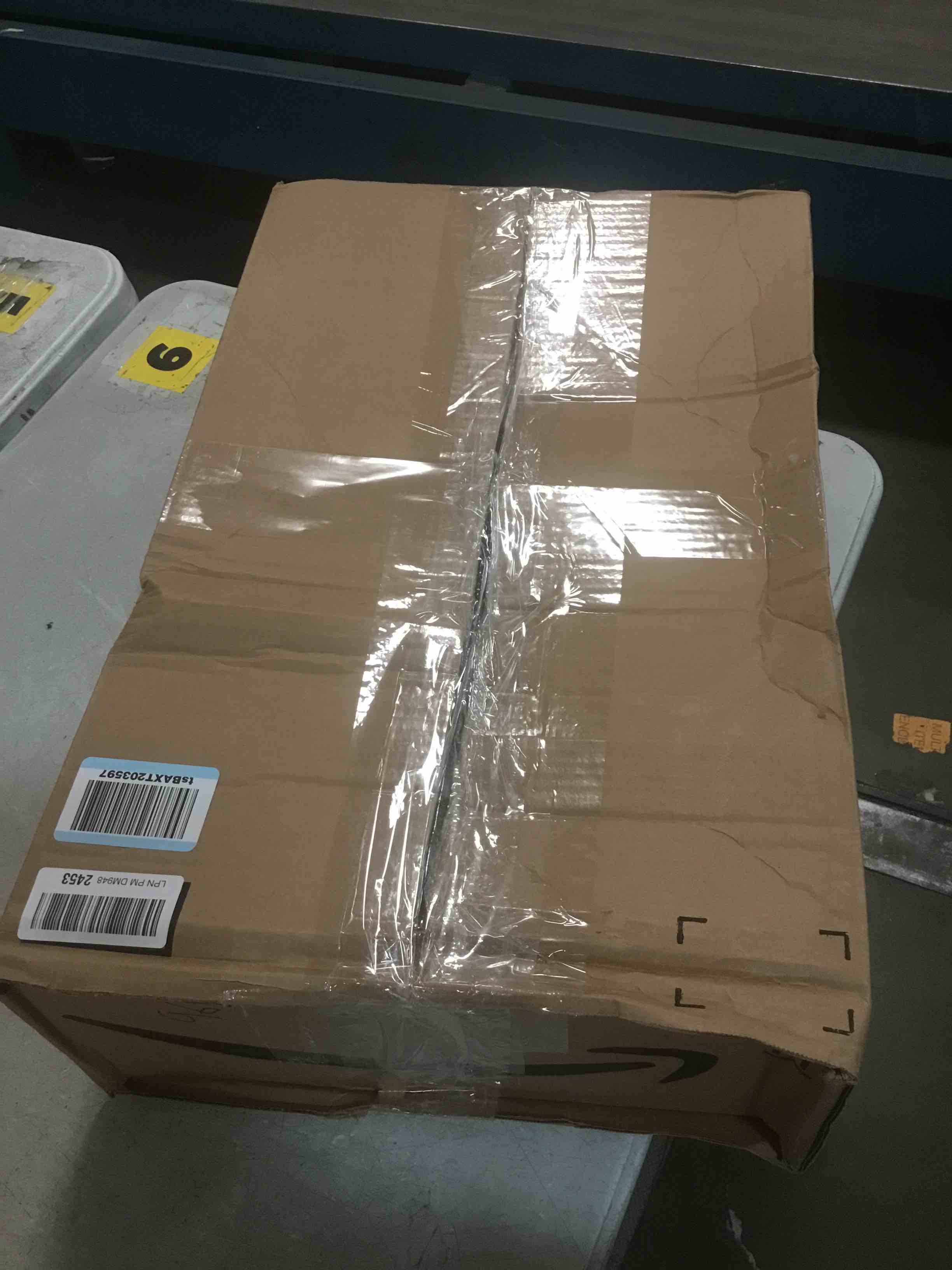 https://s3.amazonaws.com/lotting-images-prod/bidfta/PPE2149285_1741179974159.jpeg