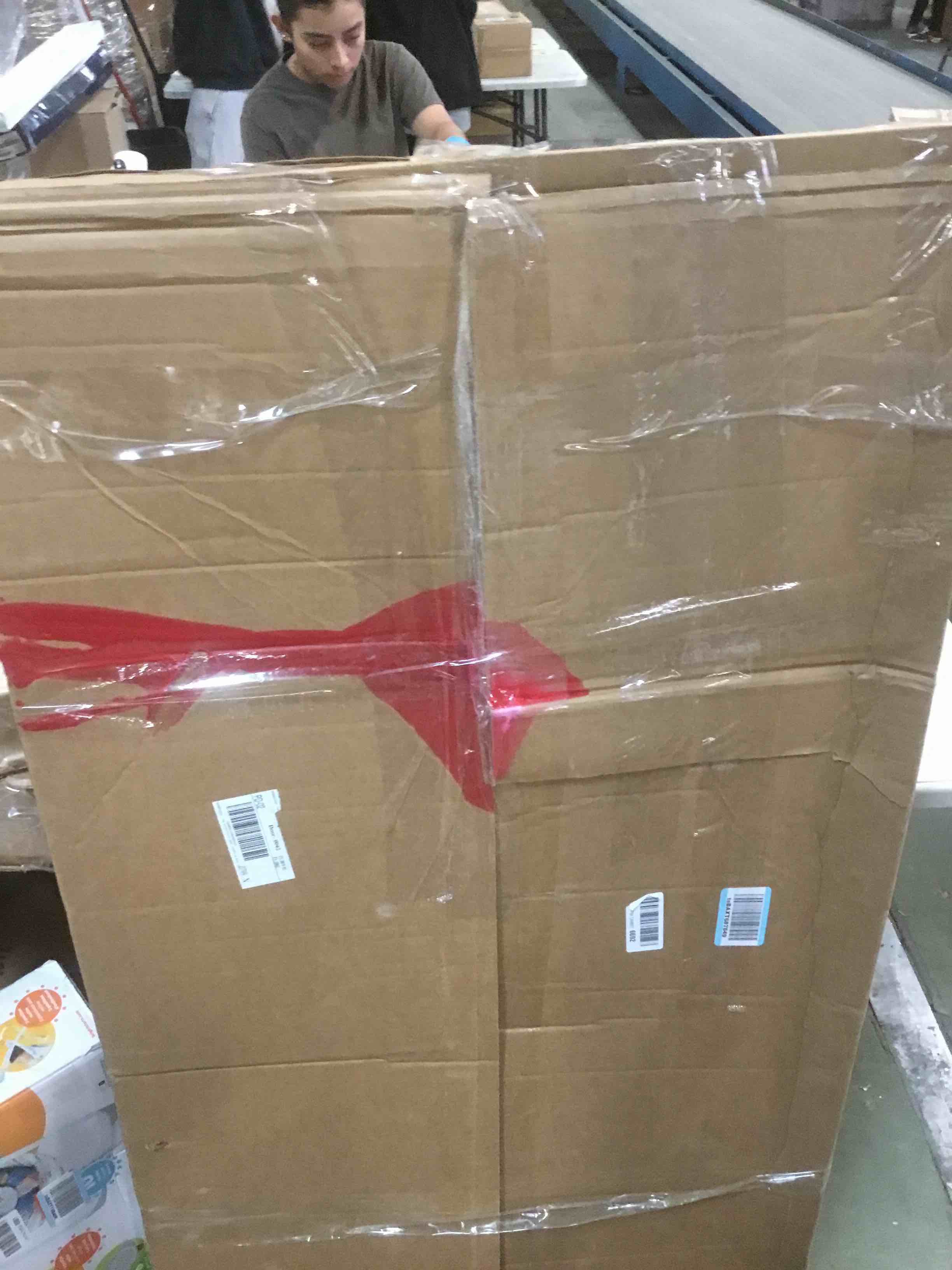 https://s3.amazonaws.com/lotting-images-prod/bidfta/PPE2149287_1741180375592.jpeg