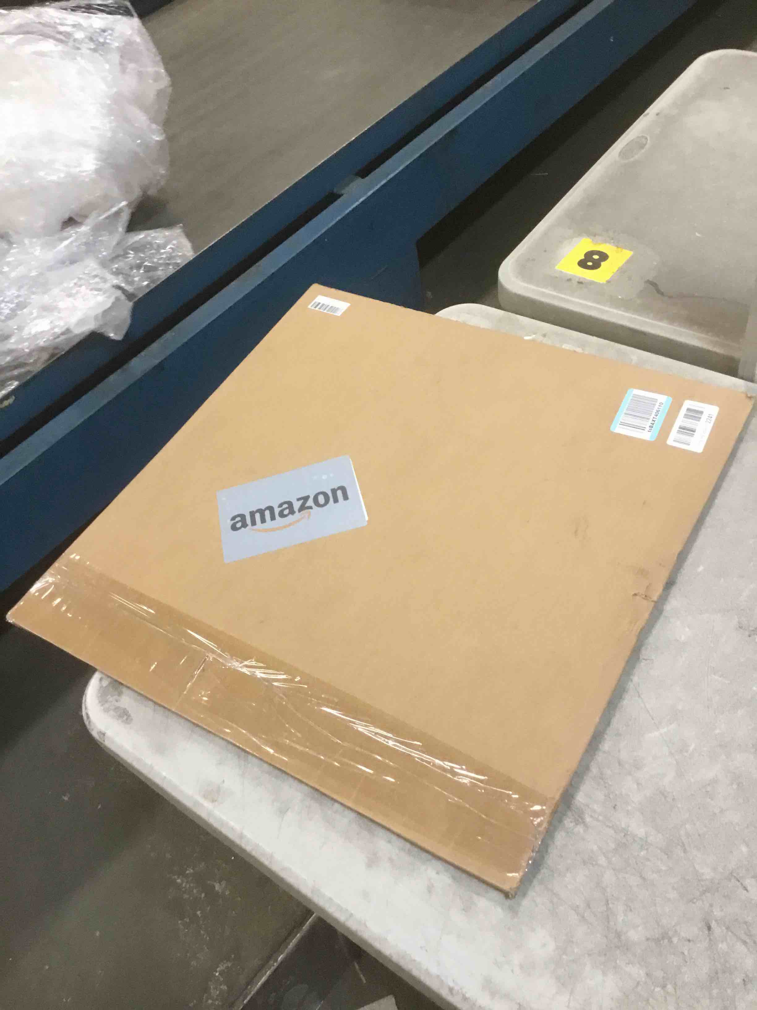 https://s3.amazonaws.com/lotting-images-prod/bidfta/PPE2149532_1741271953895.jpeg