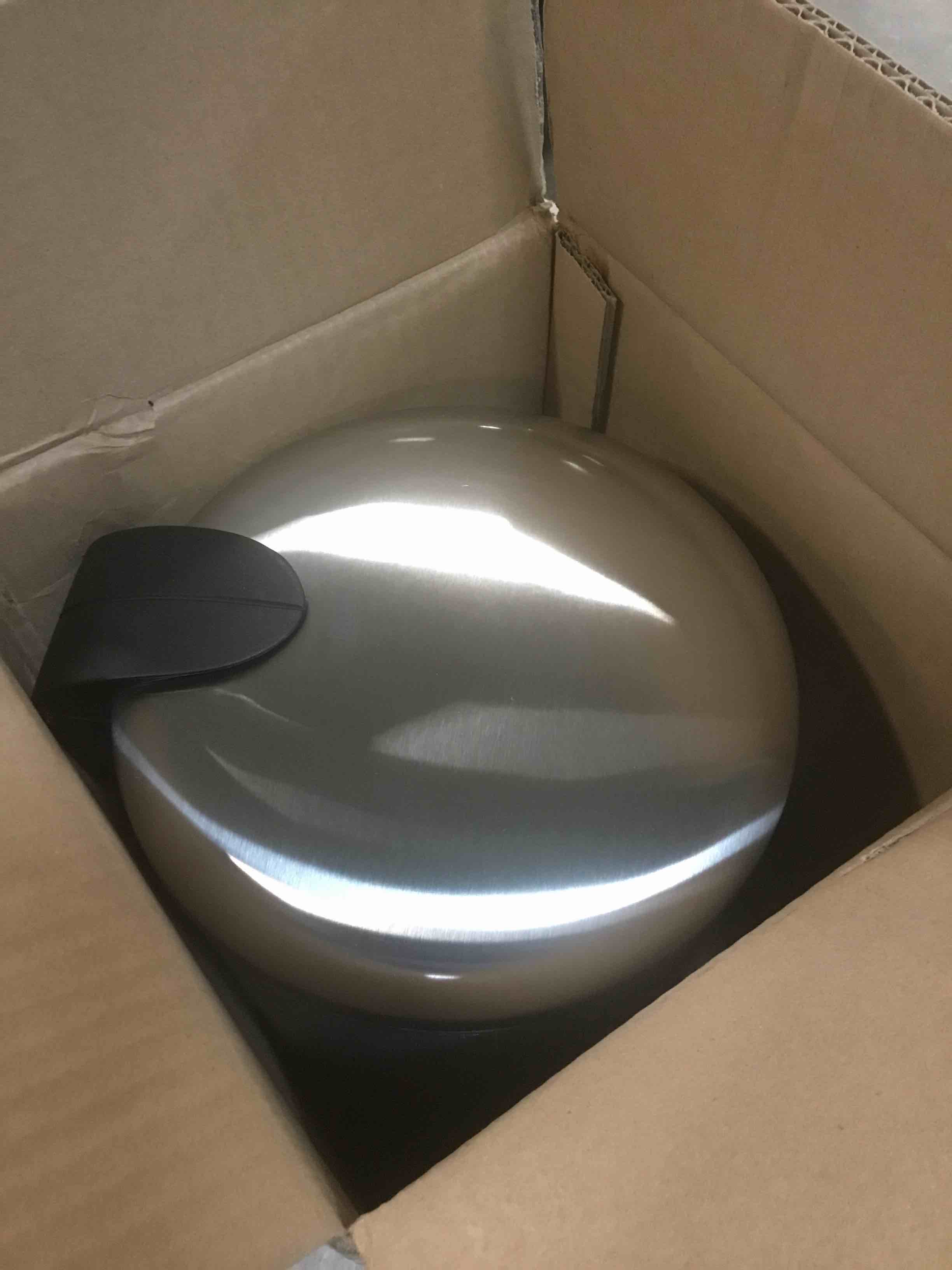 https://s3.amazonaws.com/lotting-images-prod/bidfta/PPE2149584_1741280494192.jpeg
