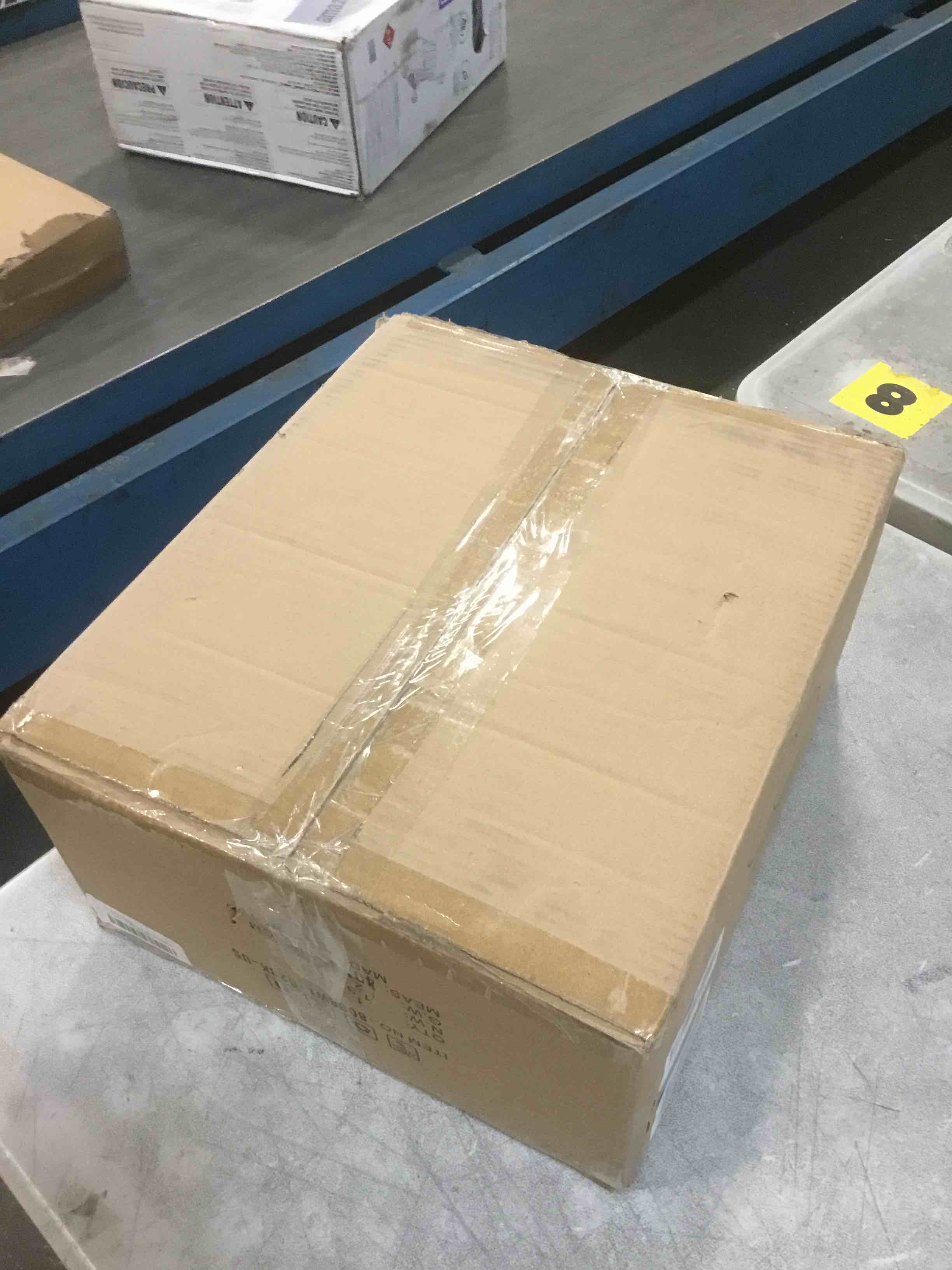 https://s3.amazonaws.com/lotting-images-prod/bidfta/PPE2149587_1741280724438.jpeg