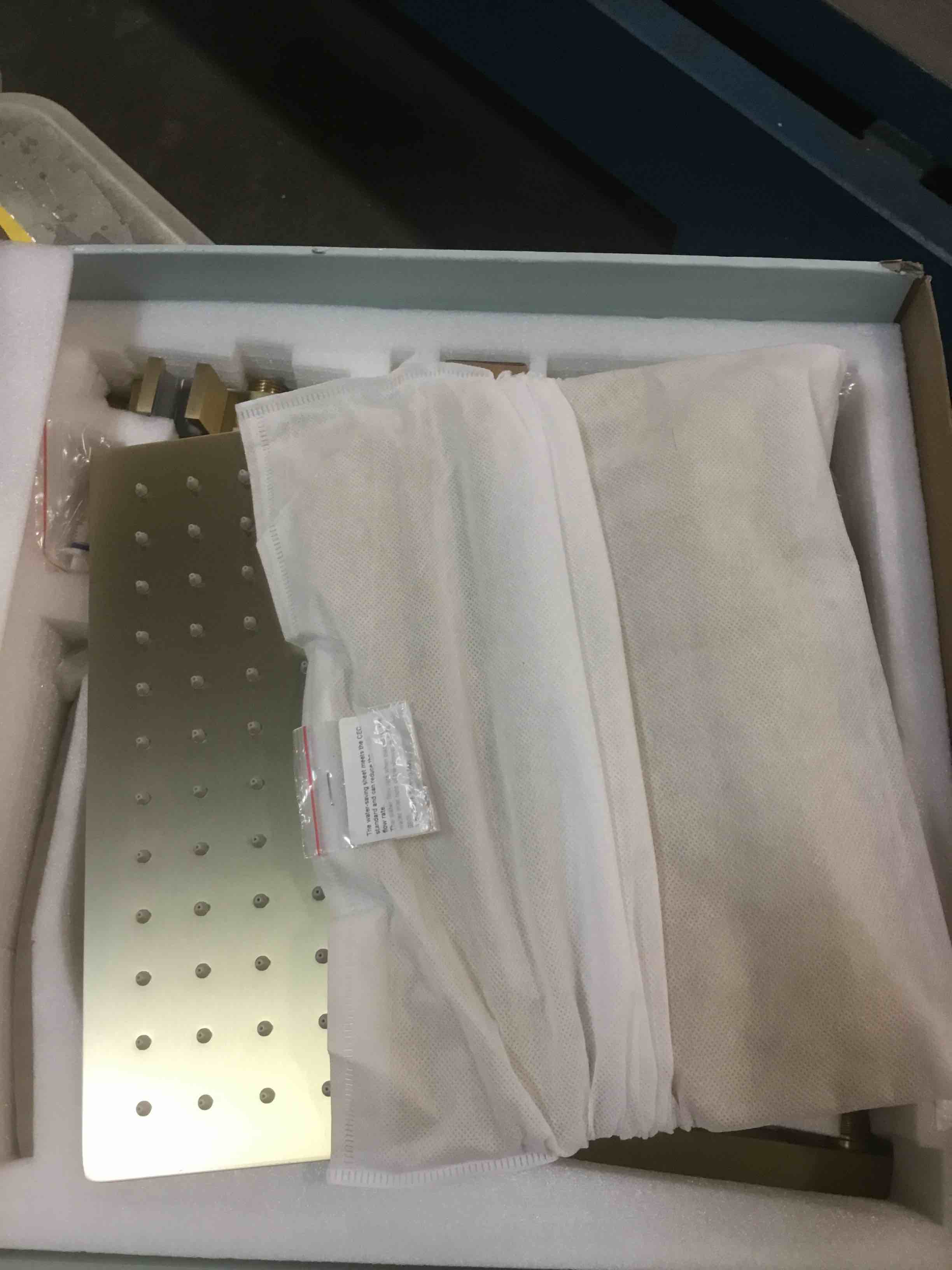 https://s3.amazonaws.com/lotting-images-prod/bidfta/PPE2149726_1741356976220.jpeg