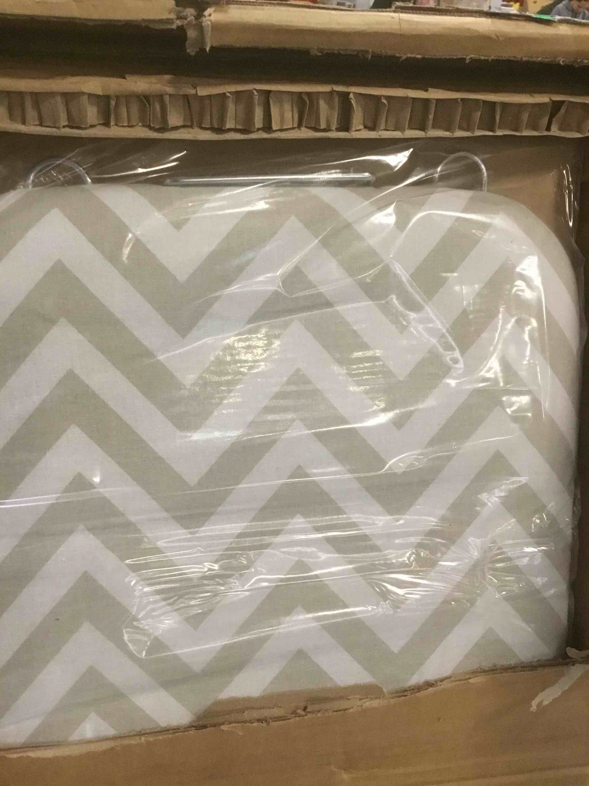 https://s3.amazonaws.com/lotting-images-prod/bidfta/PPE2149766_1741362844197.jpeg