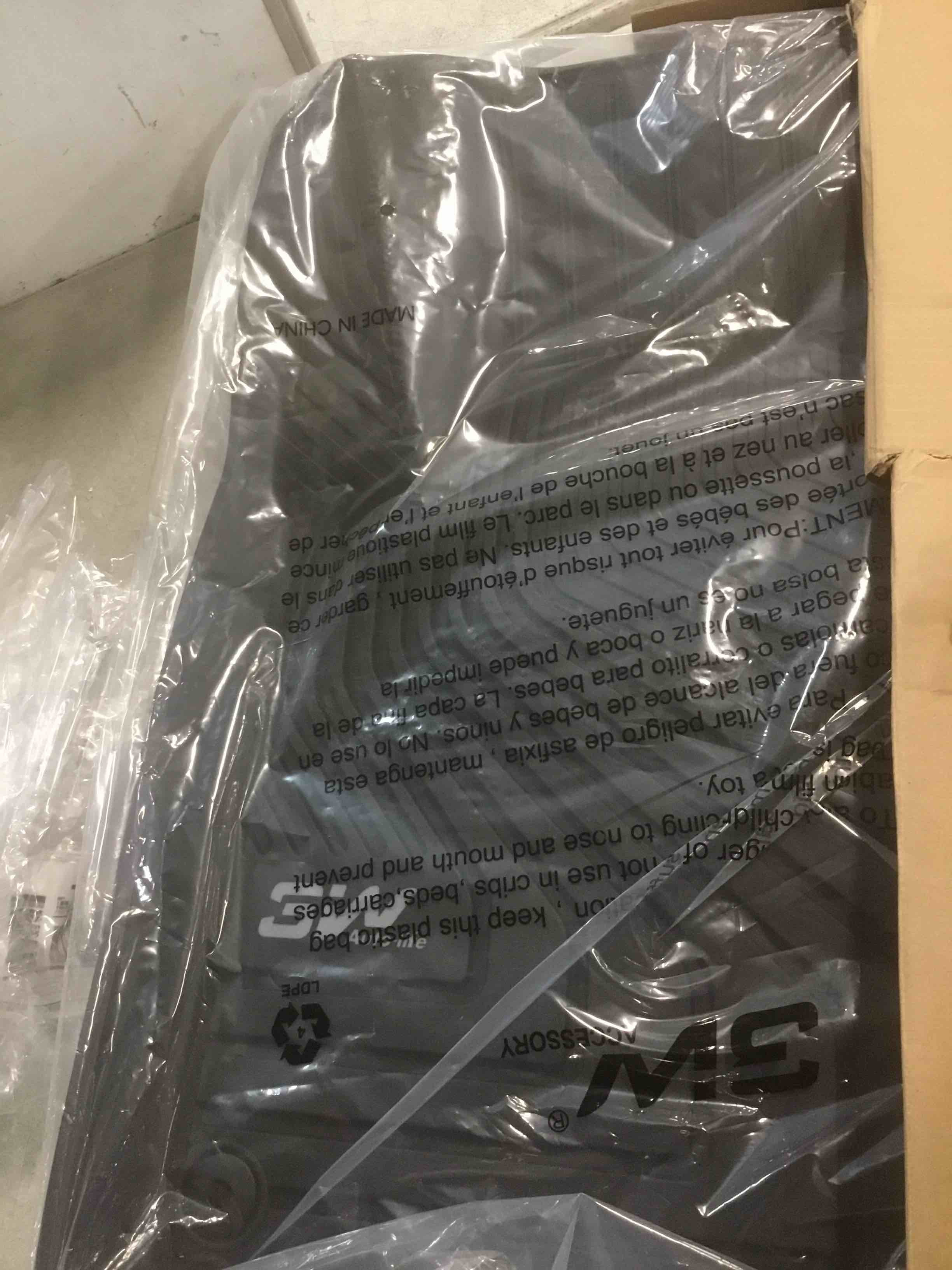 https://s3.amazonaws.com/lotting-images-prod/bidfta/PPE2149913_1741701403680.jpeg