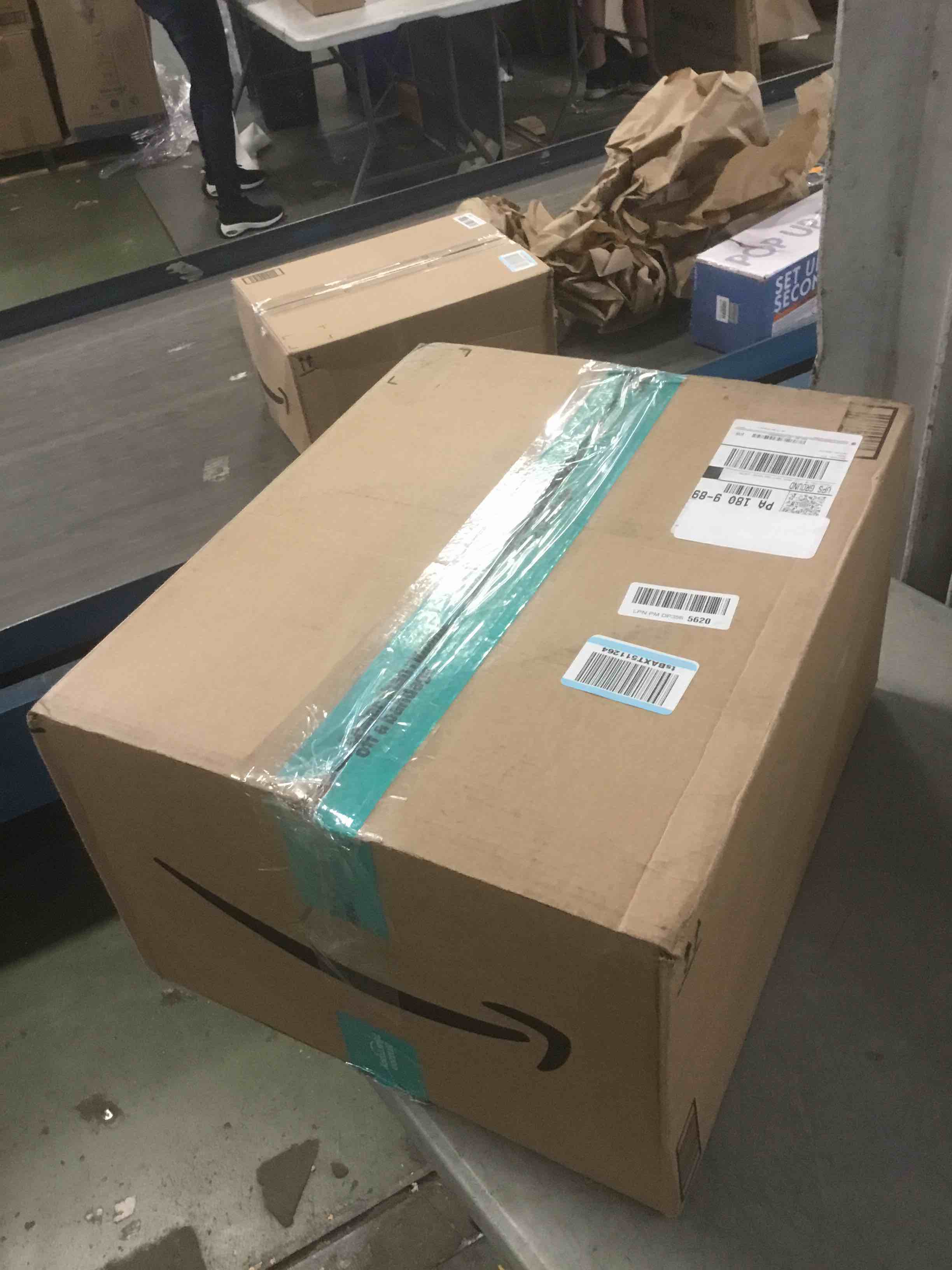 https://s3.amazonaws.com/lotting-images-prod/bidfta/PPE2150539_1741966206254.jpeg