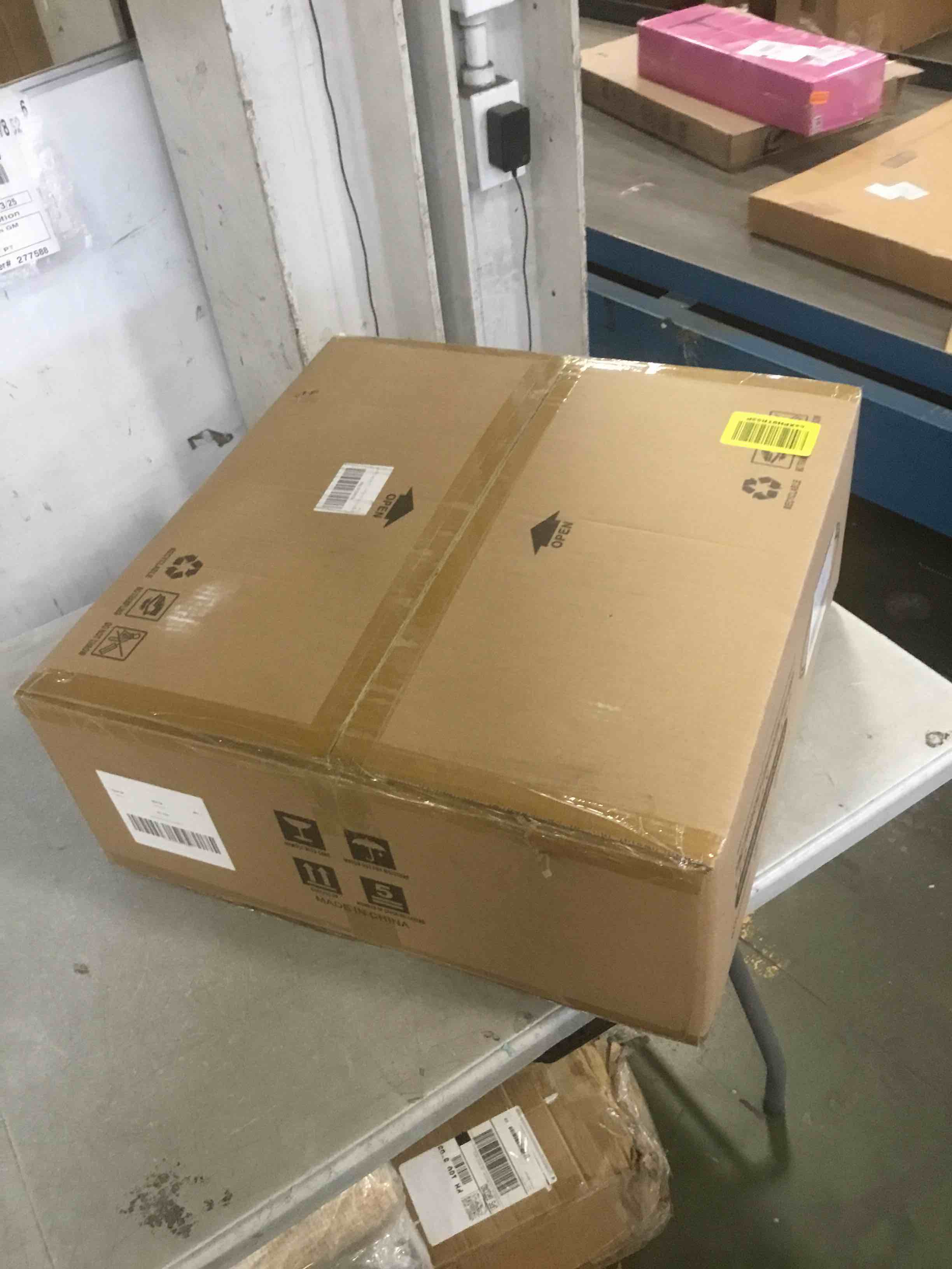 https://s3.amazonaws.com/lotting-images-prod/bidfta/PPE2150768_1742232018521.jpeg