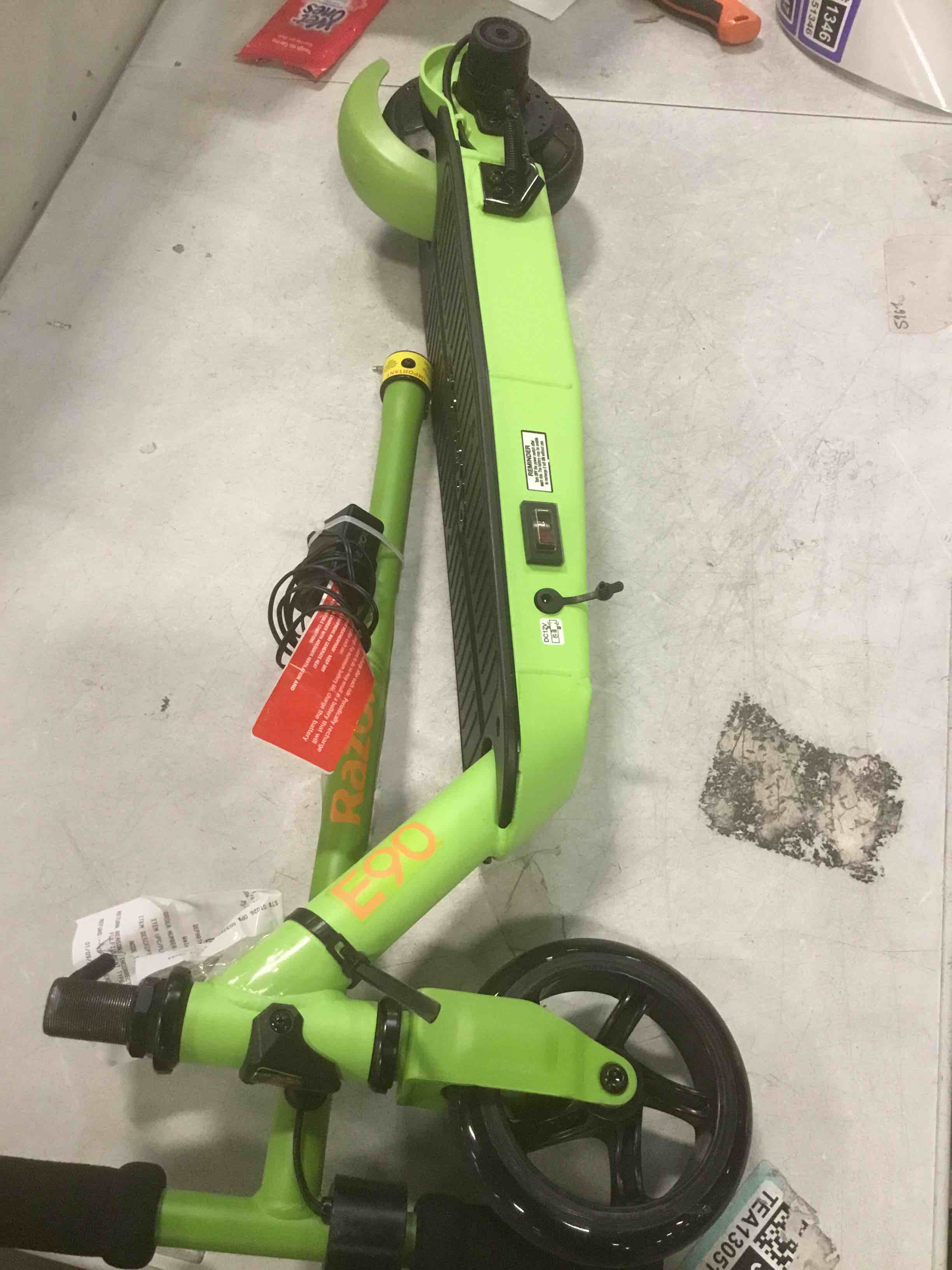https://s3.amazonaws.com/lotting-images-prod/bidfta/PPE2151346_1742486647882.jpeg