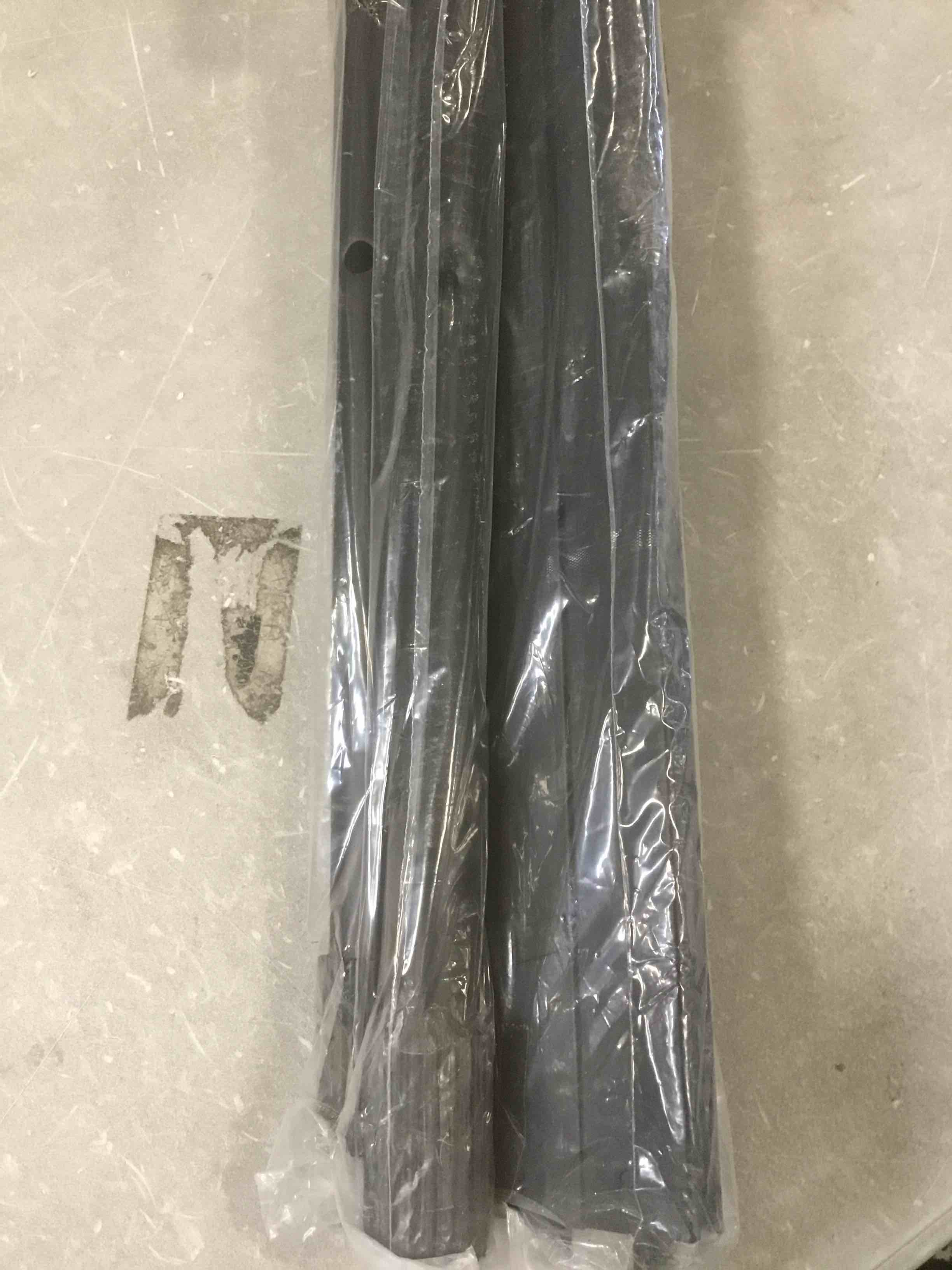 https://s3.amazonaws.com/lotting-images-prod/bidfta/PPE2151465_1742827663046.jpeg