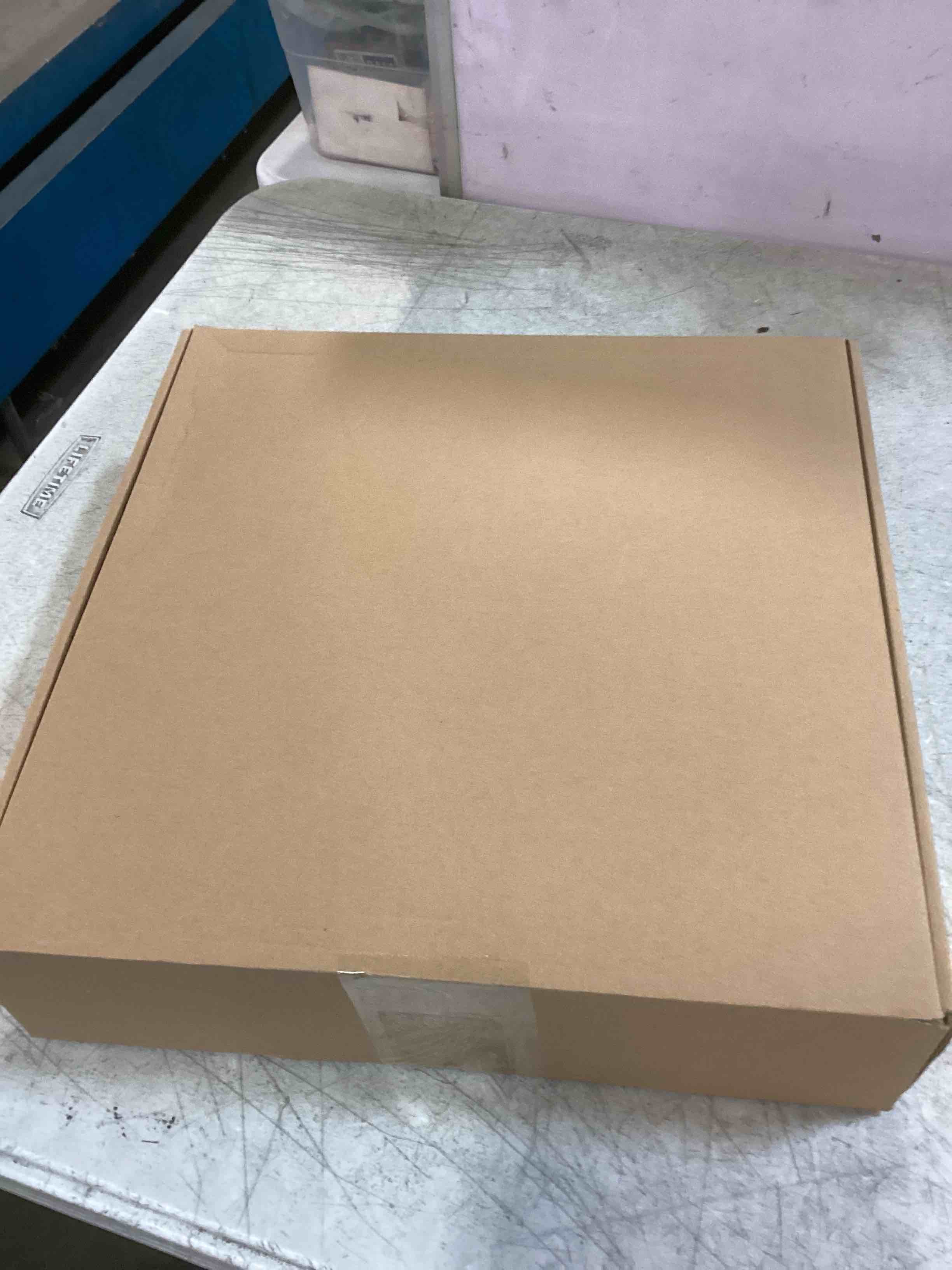 https://s3.amazonaws.com/lotting-images-prod/bidfta/PPE2158216_1738179017835.jpeg