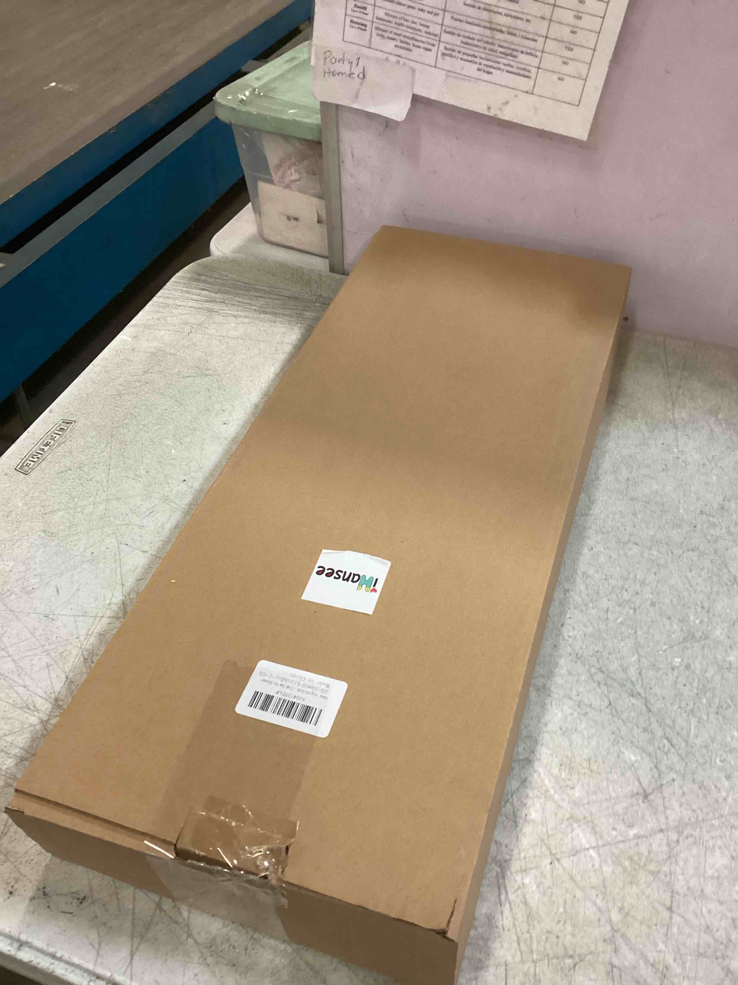 https://s3.amazonaws.com/lotting-images-prod/bidfta/PPE2158241_1738182120864.jpeg