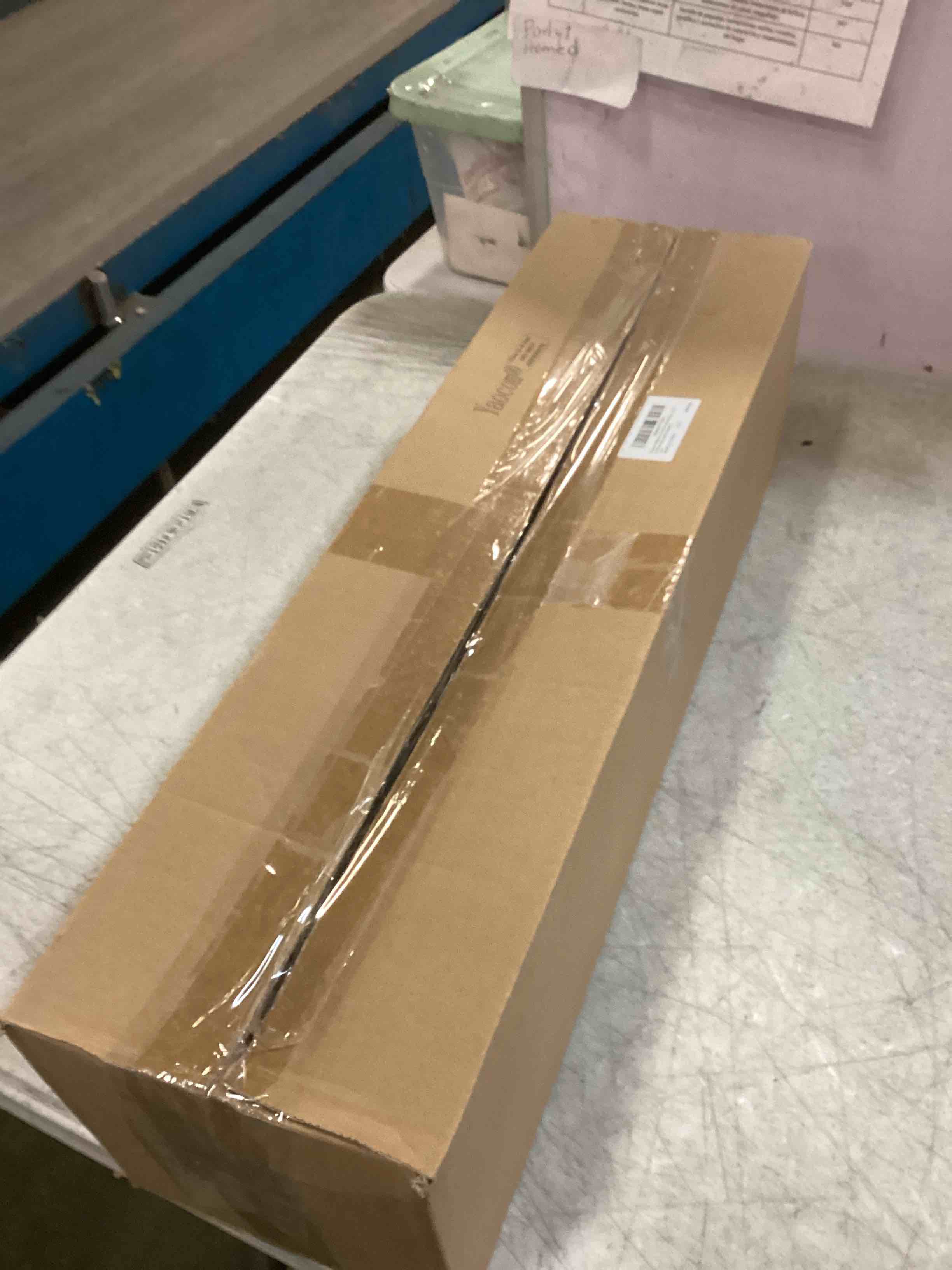 https://s3.amazonaws.com/lotting-images-prod/bidfta/PPE2158268_1738183435850.jpeg