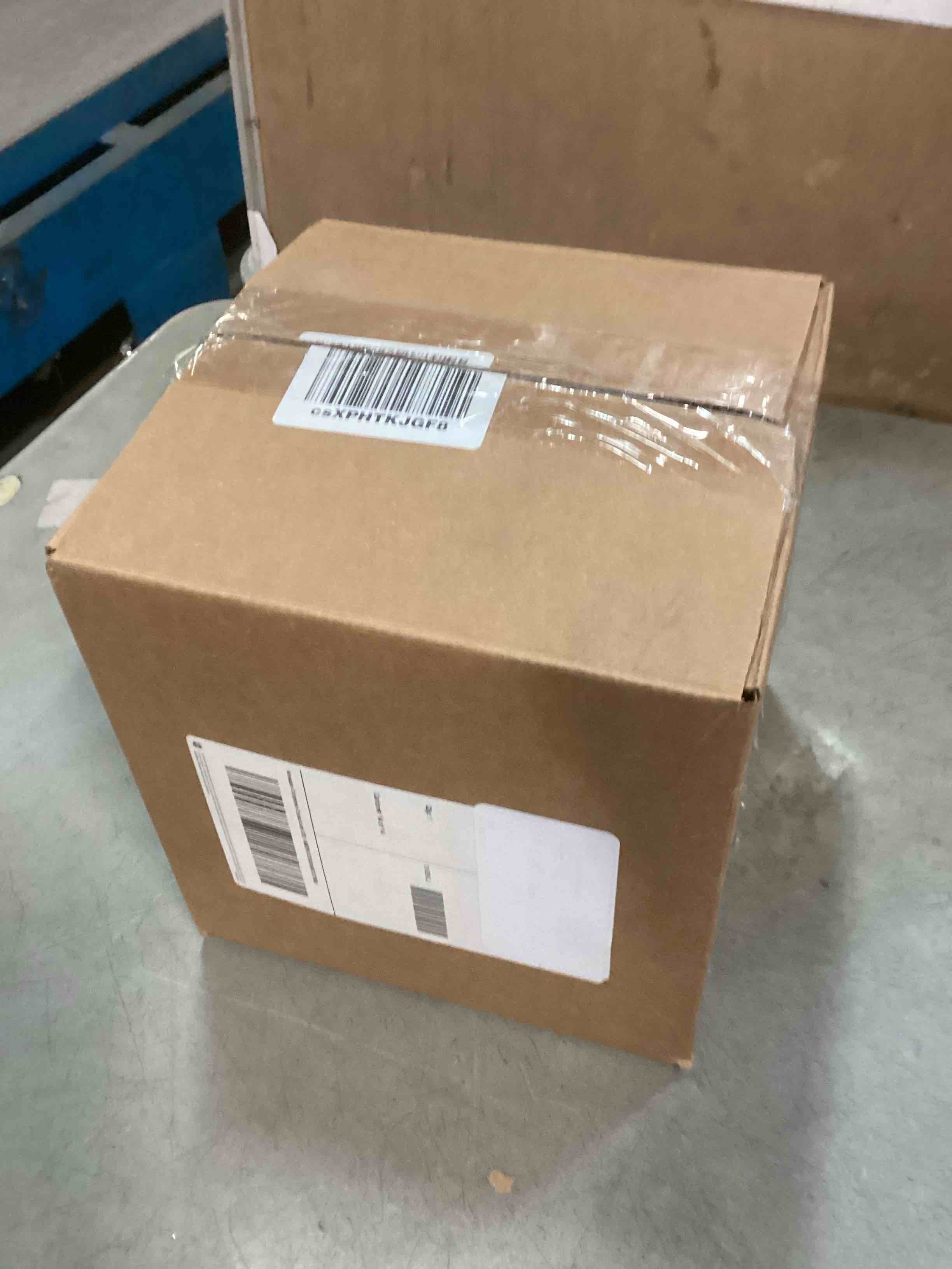 https://s3.amazonaws.com/lotting-images-prod/bidfta/PPE2158643_1738588536619.jpeg
