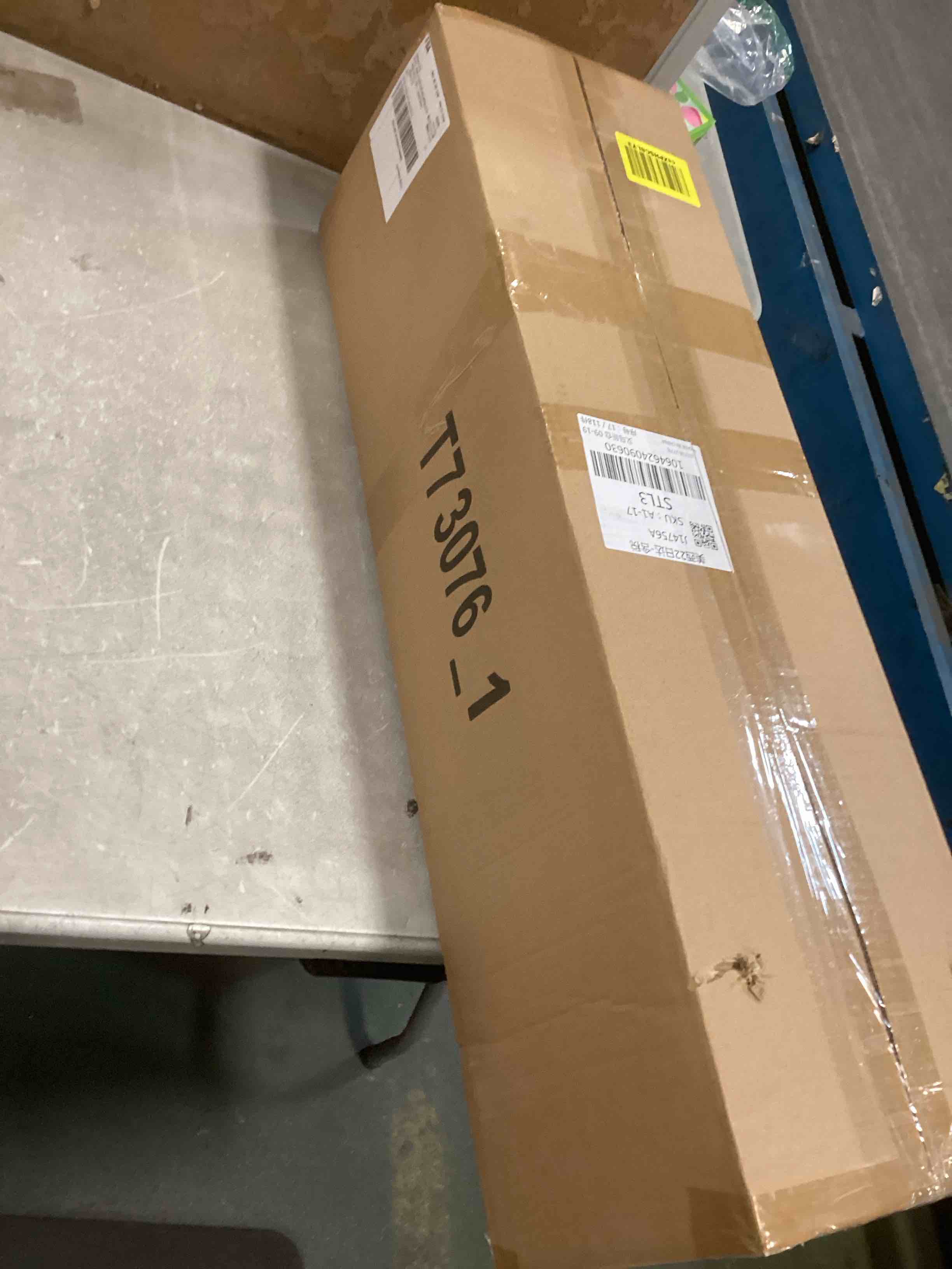 https://s3.amazonaws.com/lotting-images-prod/bidfta/PPE2159497_1738850080476.jpeg