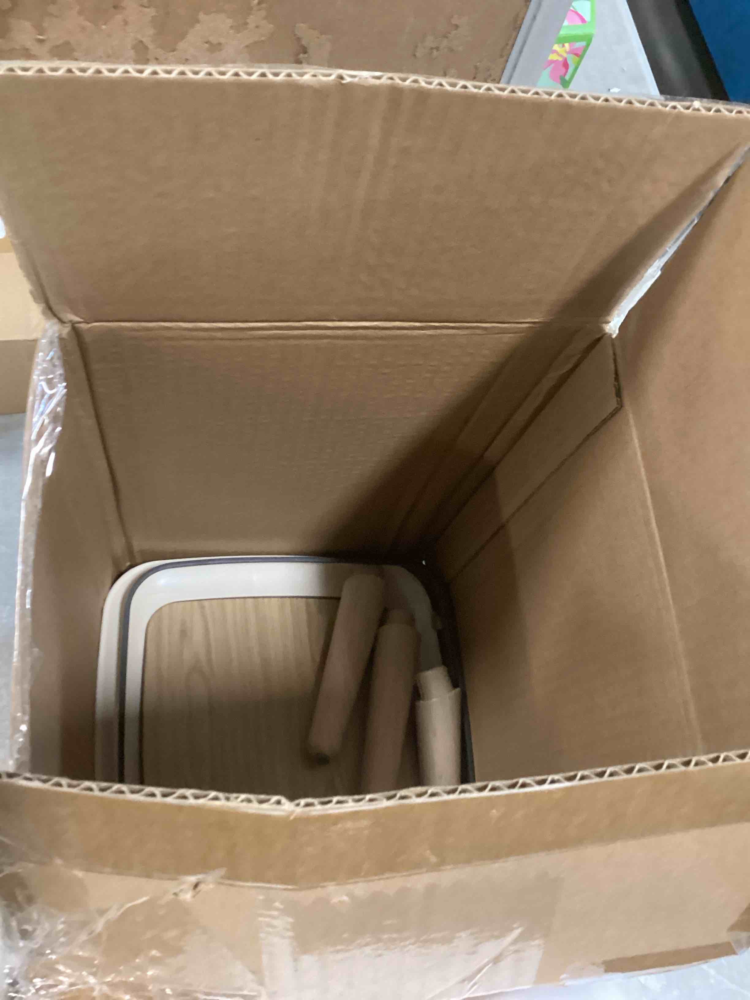 https://s3.amazonaws.com/lotting-images-prod/bidfta/PPE2159577_1738860084015.jpeg