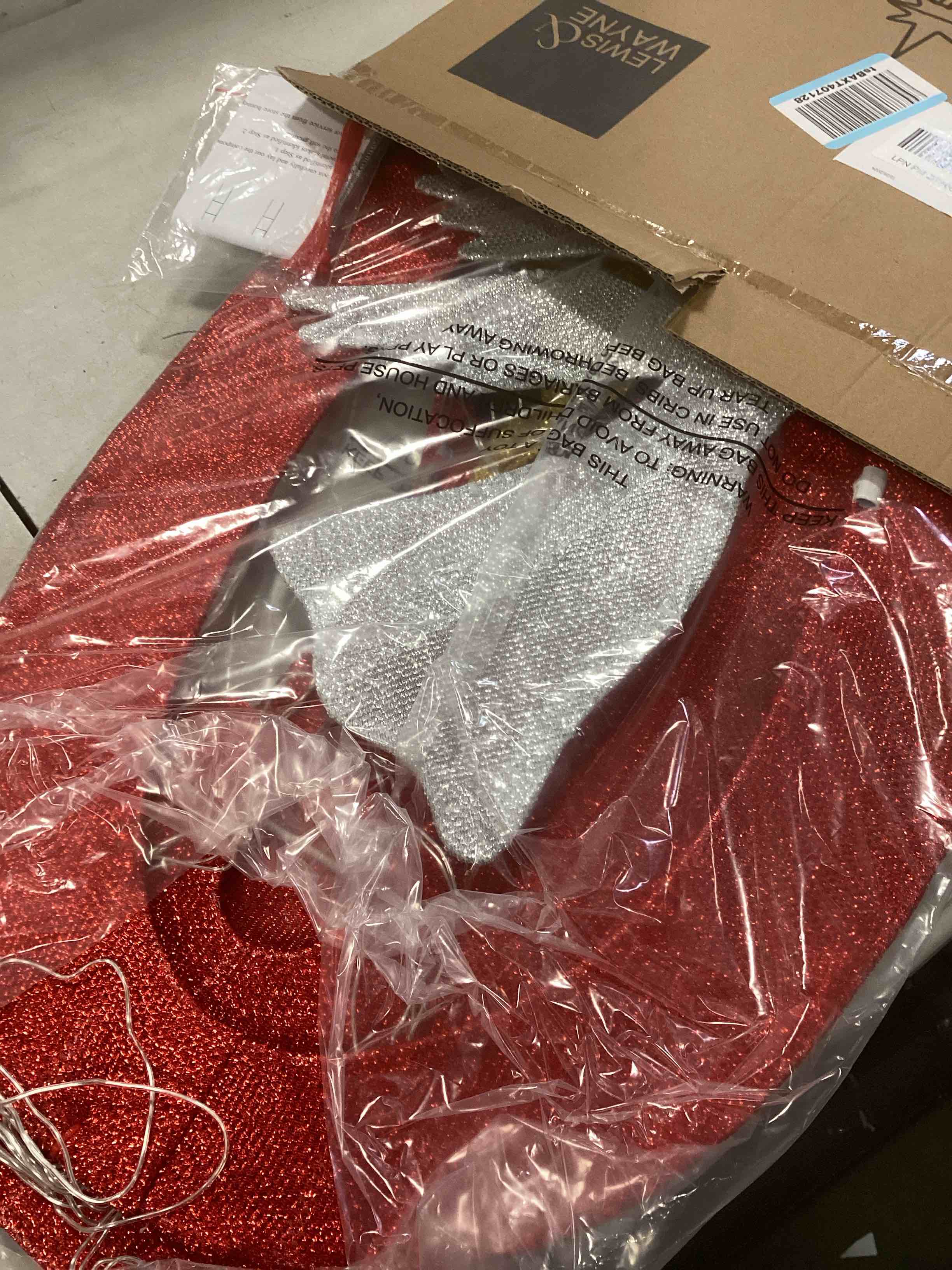 https://s3.amazonaws.com/lotting-images-prod/bidfta/PPE2160383_1739989938563.jpeg