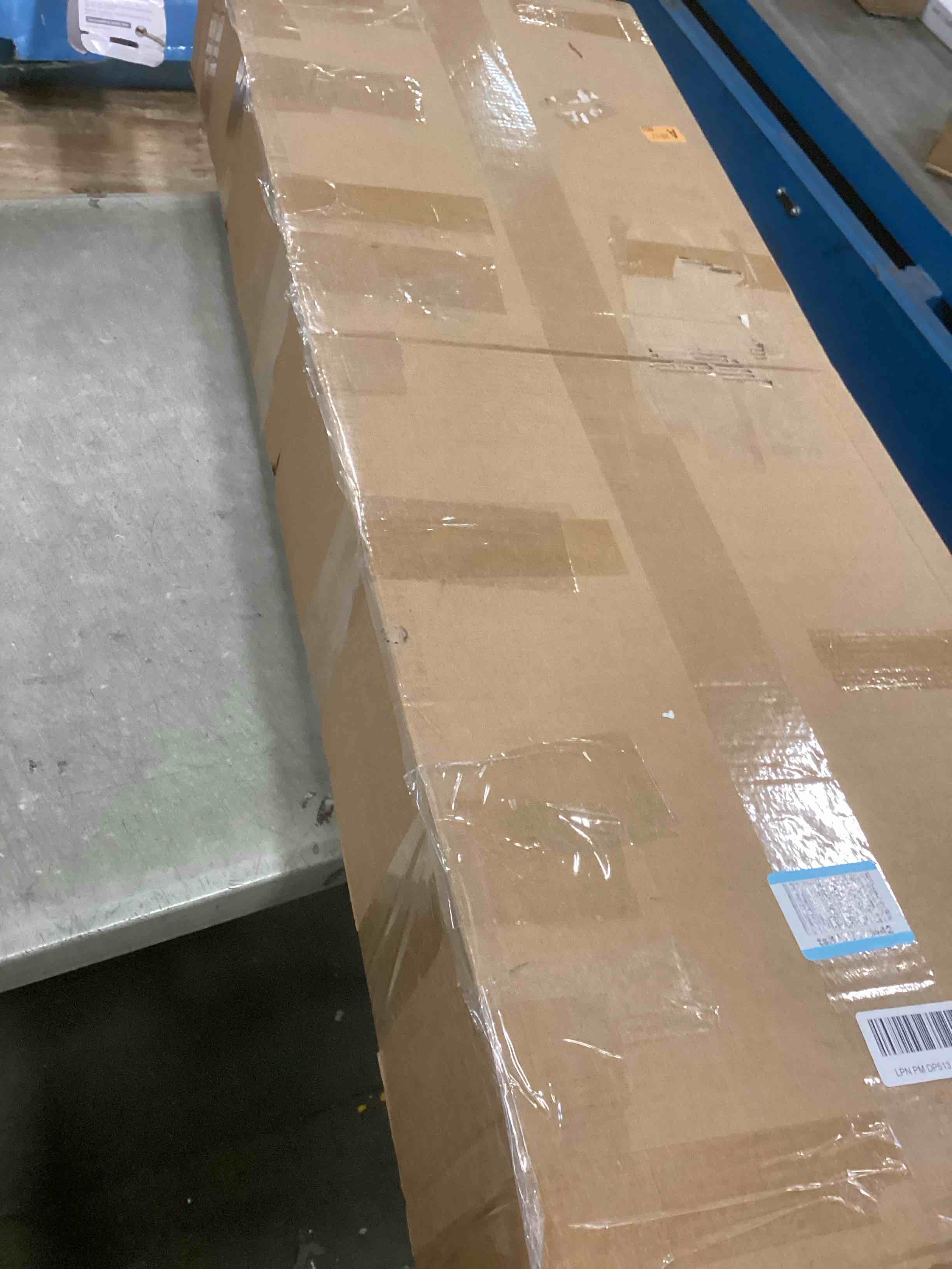 https://s3.amazonaws.com/lotting-images-prod/bidfta/PPE2160687_1740148889868.jpeg