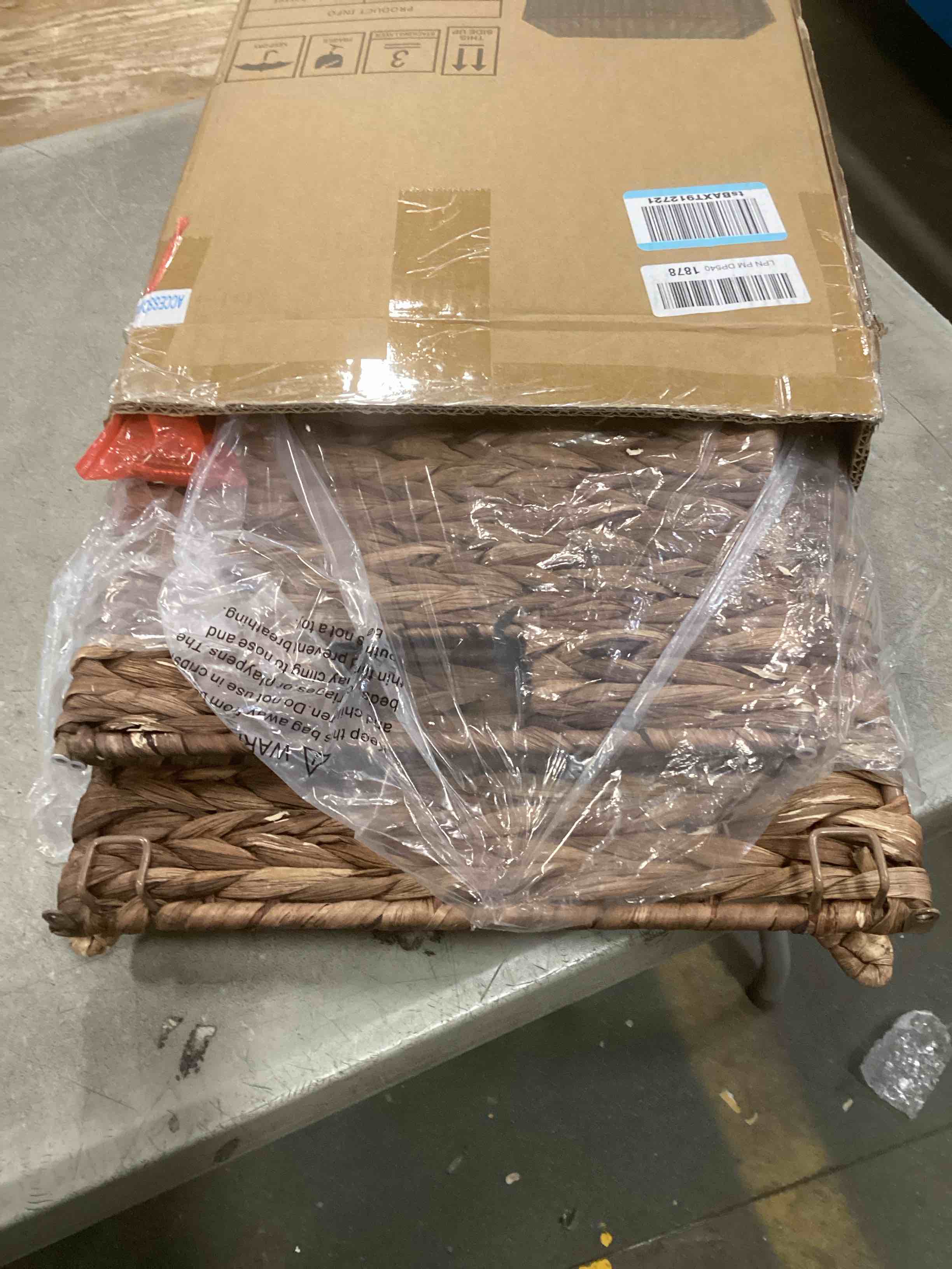 https://s3.amazonaws.com/lotting-images-prod/bidfta/PPE2160727_1740153810079.jpeg