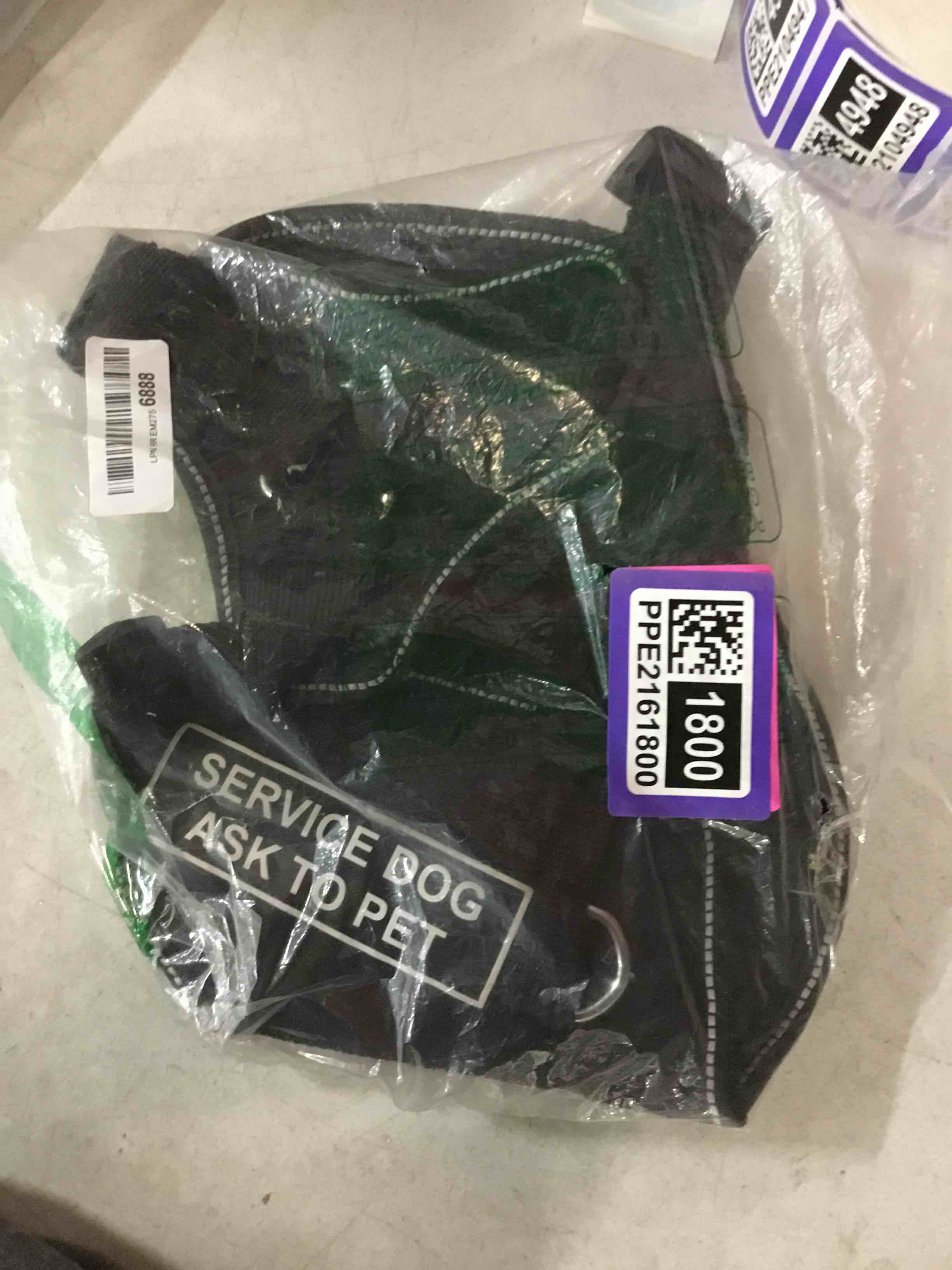 https://s3.amazonaws.com/lotting-images-prod/bidfta/PPE2161800_1757503580485.jpeg