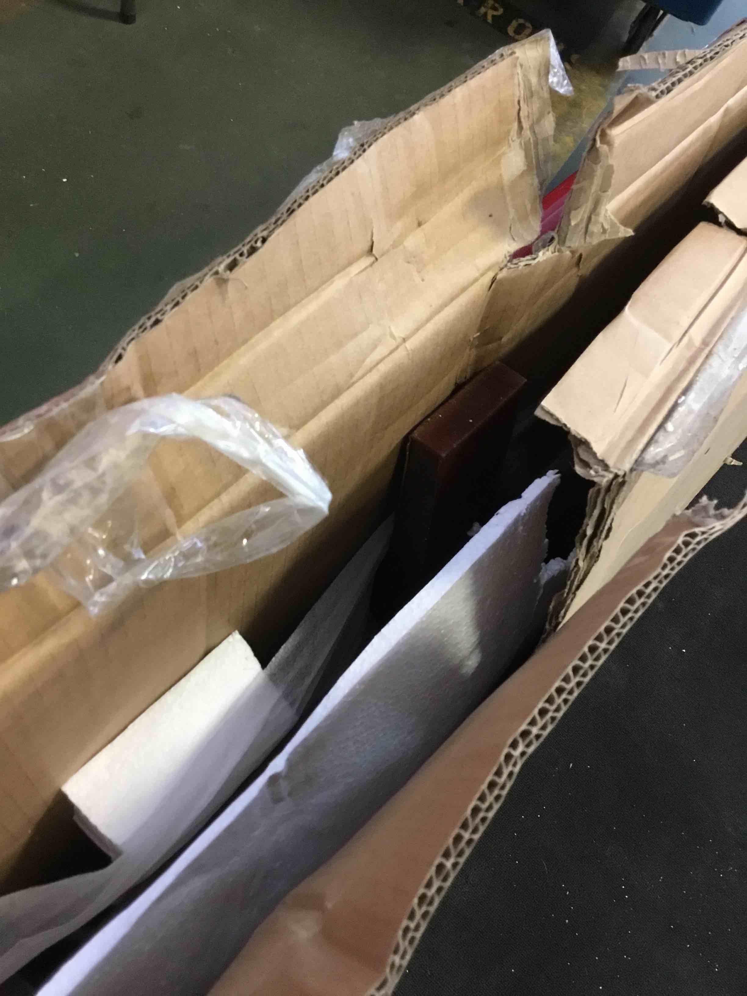 https://s3.amazonaws.com/lotting-images-prod/bidfta/PPE2161840_1758029721482.jpeg