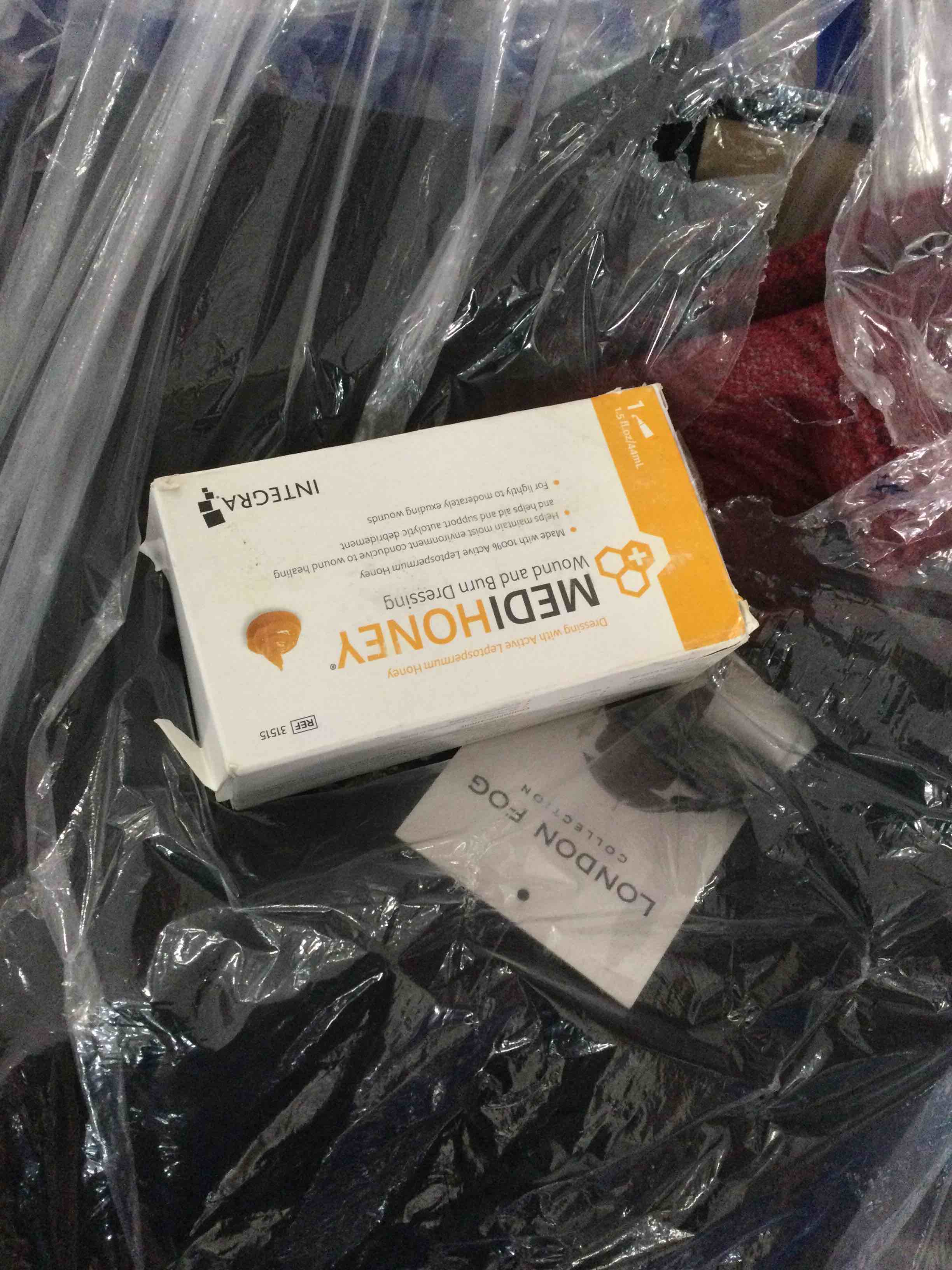 https://s3.amazonaws.com/lotting-images-prod/bidfta/PPE2161926_1758831415191.jpeg