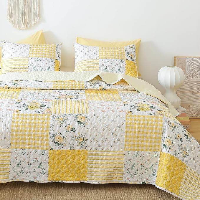 YIKUSH Quilt Sets Queen Size Floral Quilt Set 3 Pieces Bedding Set Bedspreads Yellow Comforter Blanket with 2 Pillow Cases- Ultra Soft Floral Coverlet with Printed Pattern 90in.x 90in(blanket only)