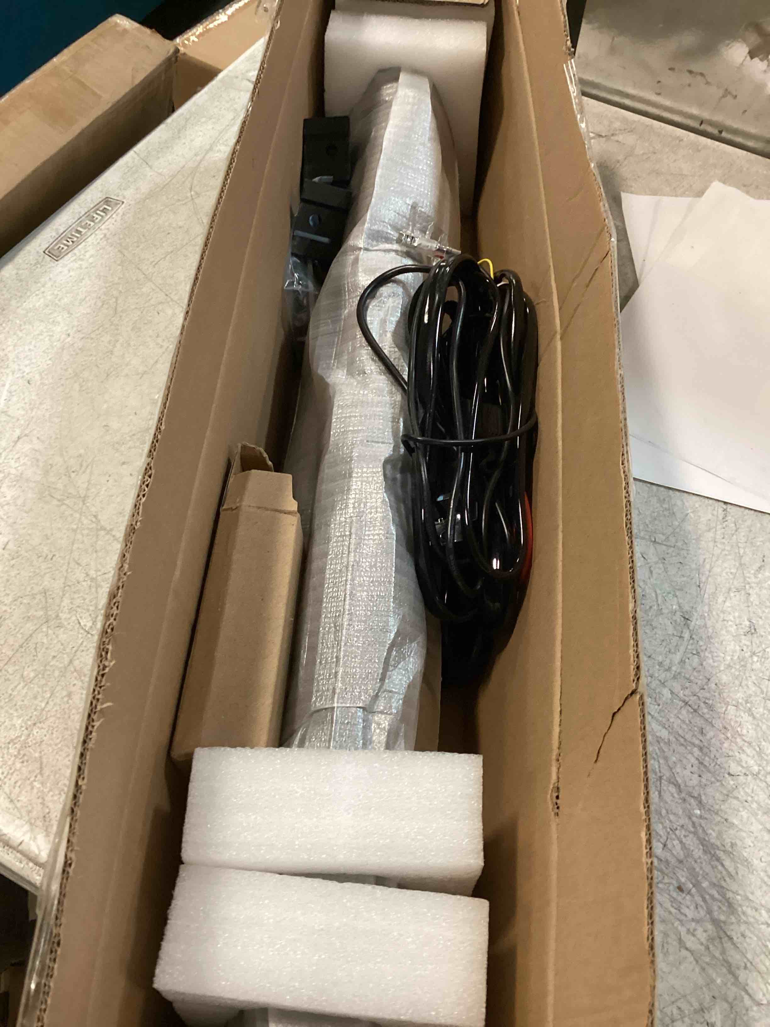 https://s3.amazonaws.com/lotting-images-prod/bidfta/PPE2164381_1738678110138.jpeg