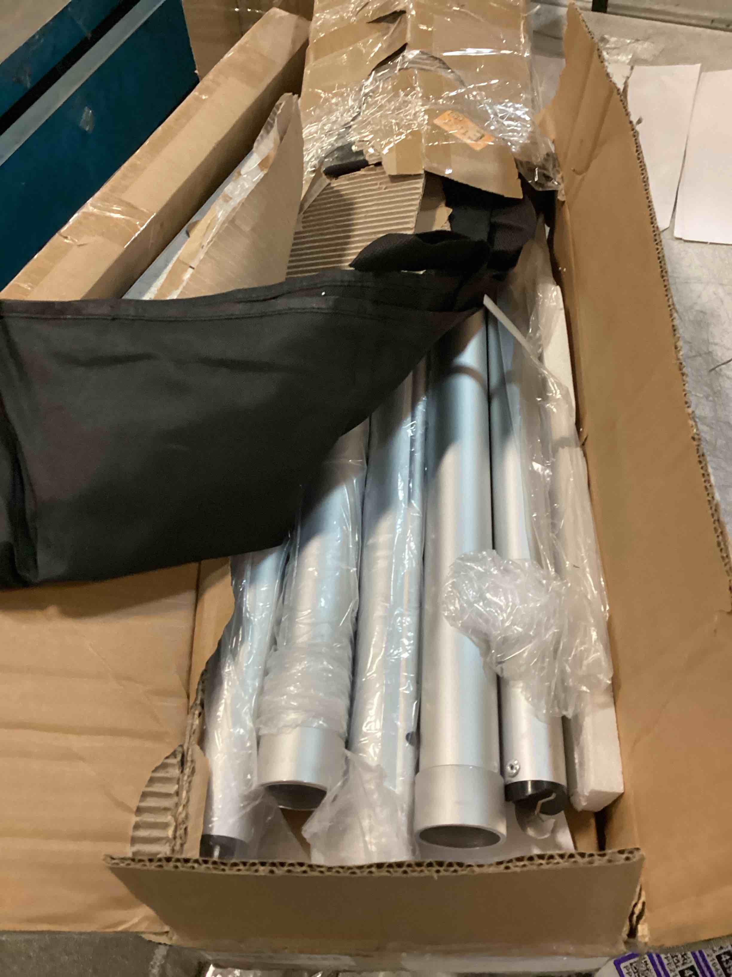 https://s3.amazonaws.com/lotting-images-prod/bidfta/PPE2164382_1738678249314.jpeg