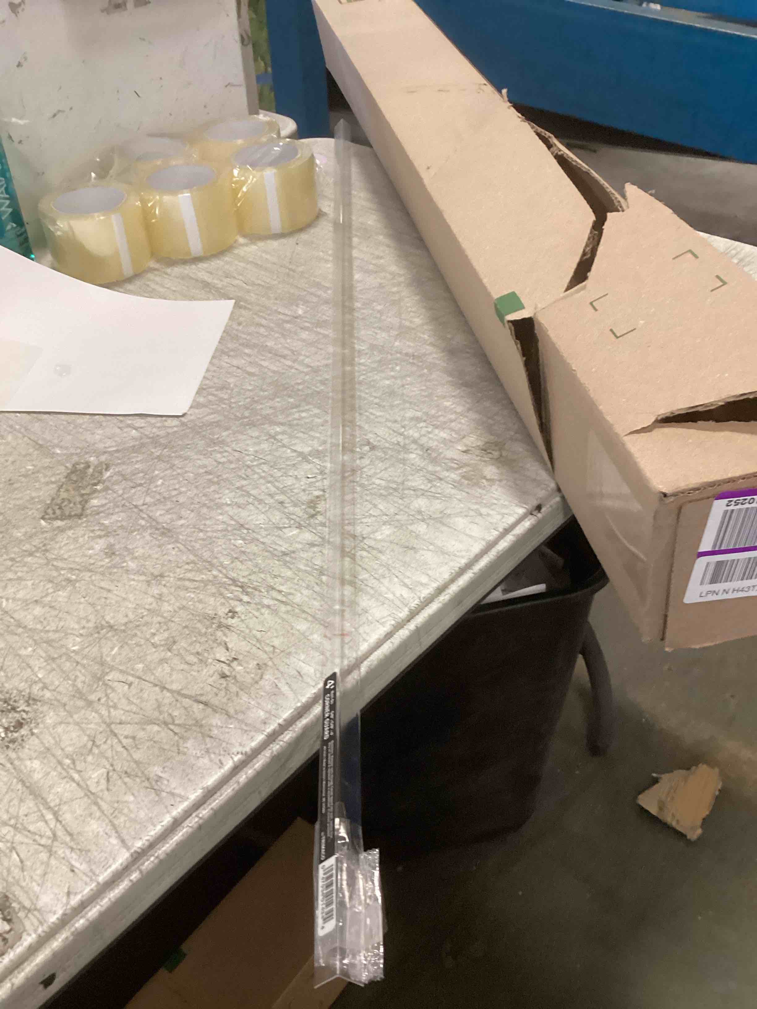 https://s3.amazonaws.com/lotting-images-prod/bidfta/PPE2165014_1738952652523.jpeg
