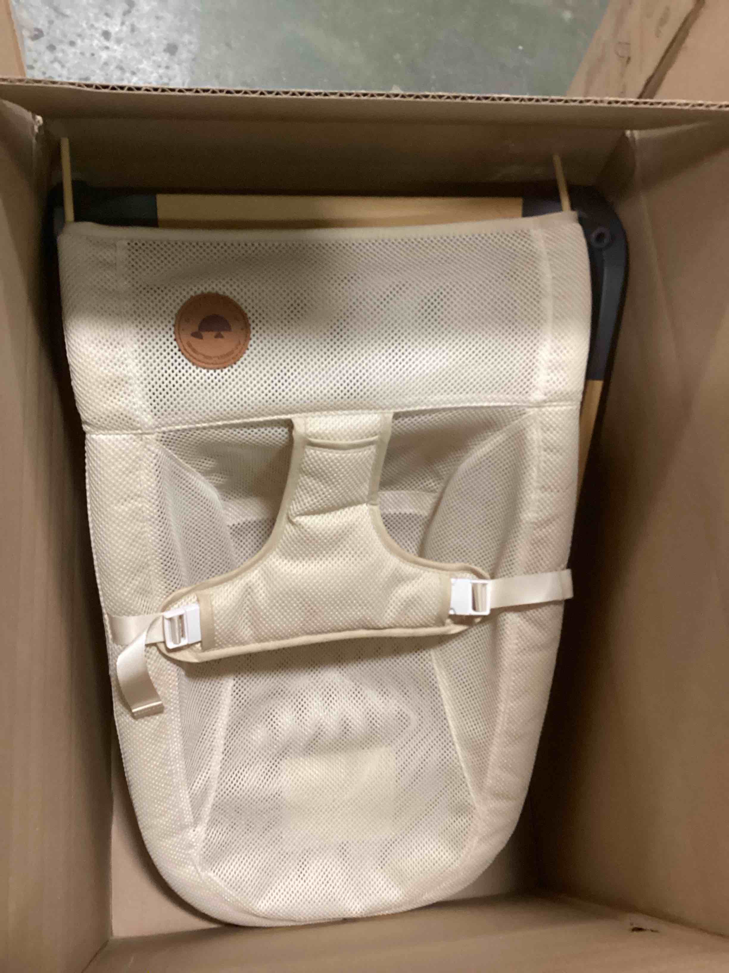 https://s3.amazonaws.com/lotting-images-prod/bidfta/PPE2165057_1738931144198.jpeg