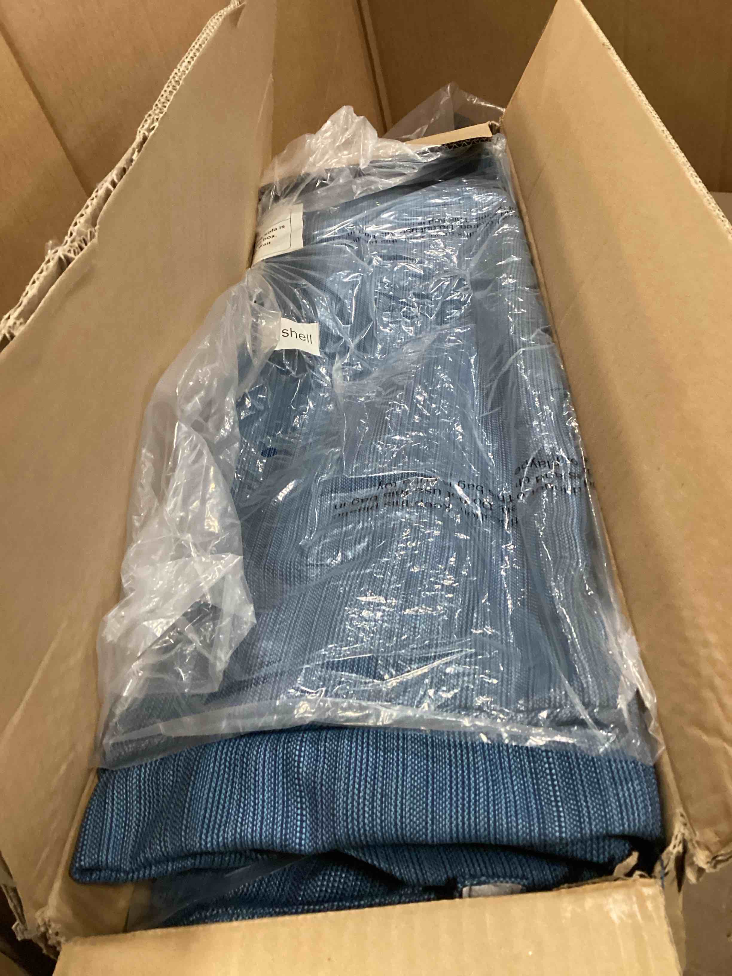 https://s3.amazonaws.com/lotting-images-prod/bidfta/PPE2165376_1739371987297.jpeg