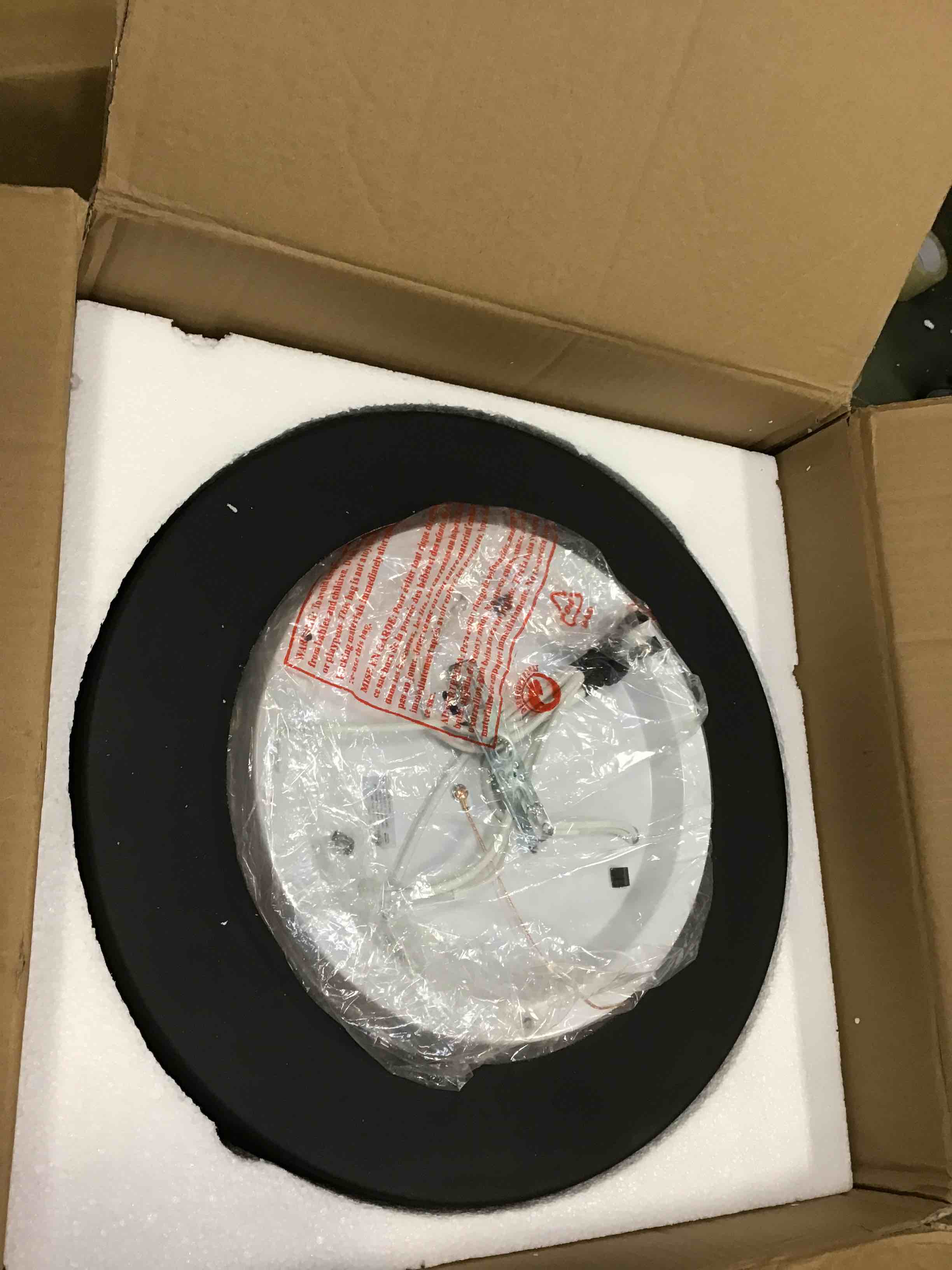 https://s3.amazonaws.com/lotting-images-prod/bidfta/PPE2165612_1739469043470.jpeg