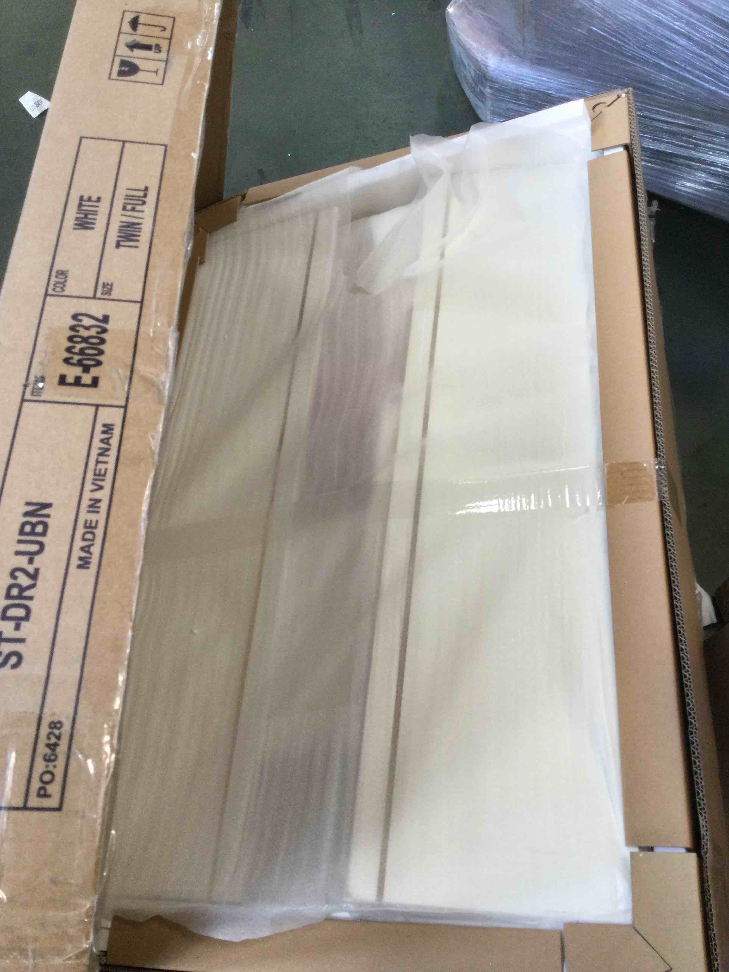 https://s3.amazonaws.com/lotting-images-prod/bidfta/PPE2165700_1739799324833.jpeg