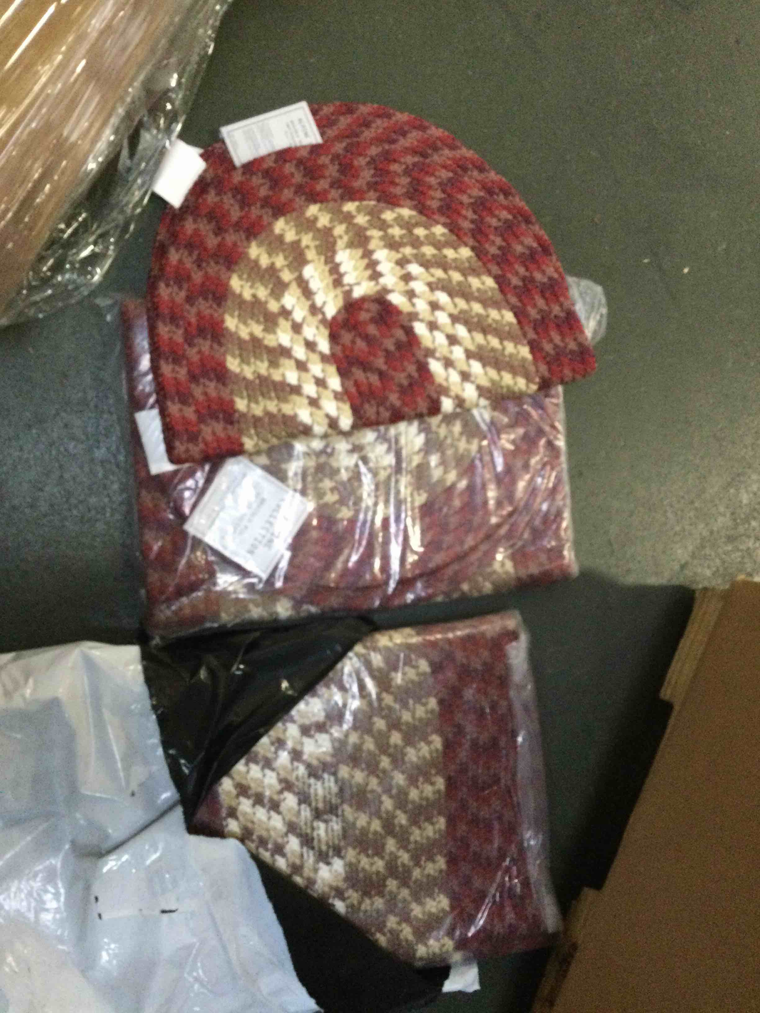 https://s3.amazonaws.com/lotting-images-prod/bidfta/PPE2166007_1740431022035.jpeg