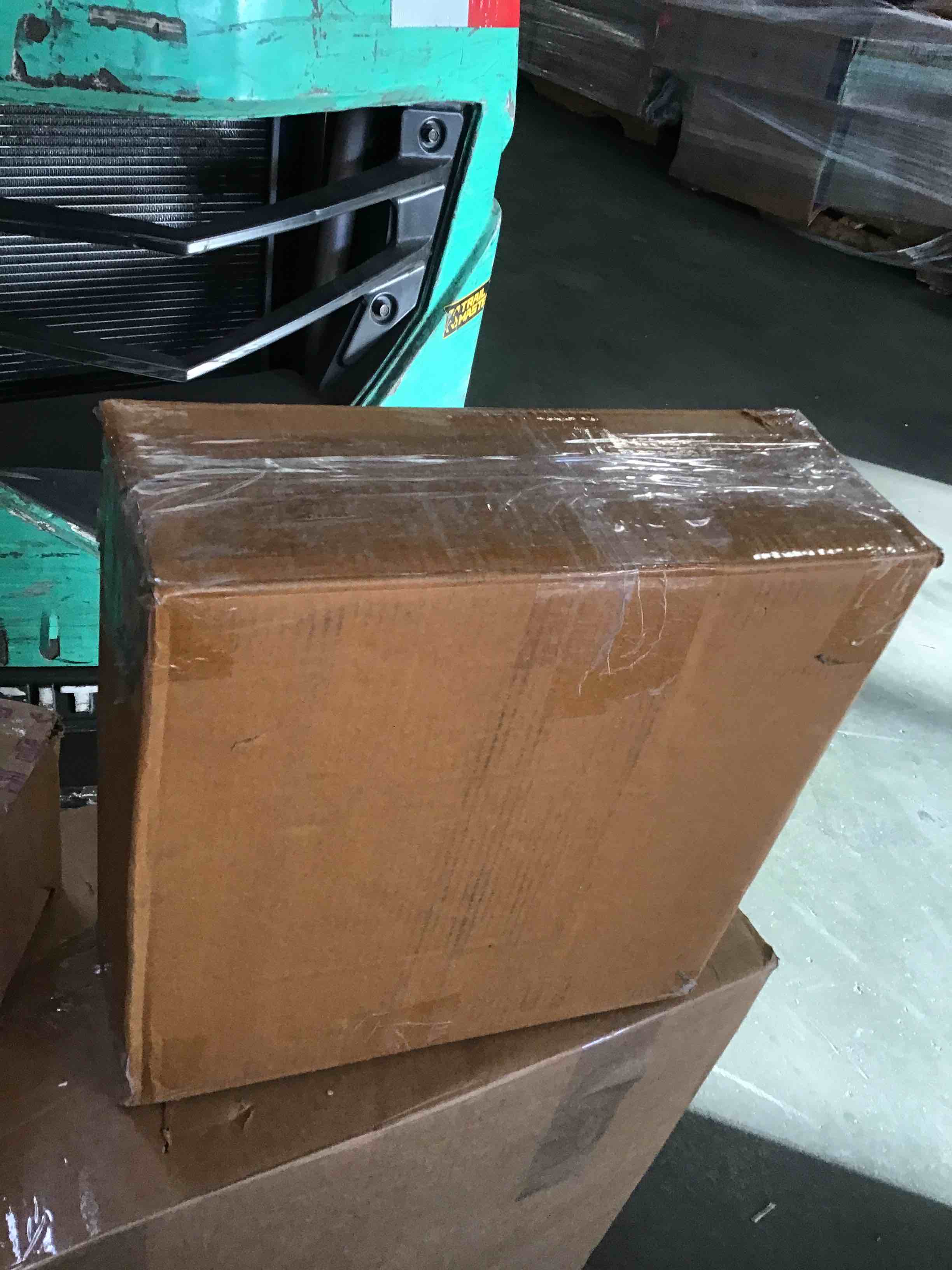https://s3.amazonaws.com/lotting-images-prod/bidfta/PPE2166337_1740750176768.jpeg