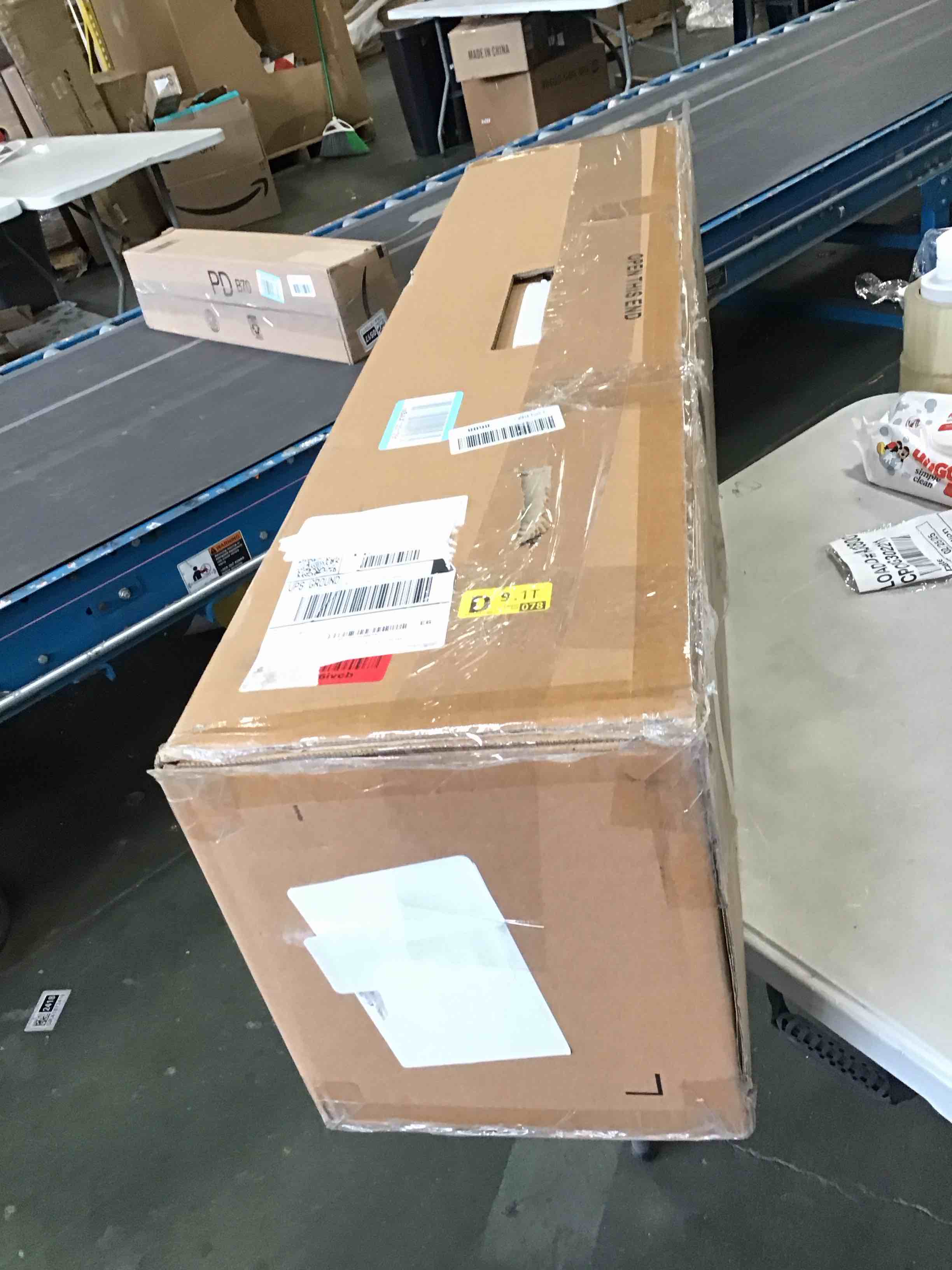 https://s3.amazonaws.com/lotting-images-prod/bidfta/PPE2166416_1741101573165.jpeg