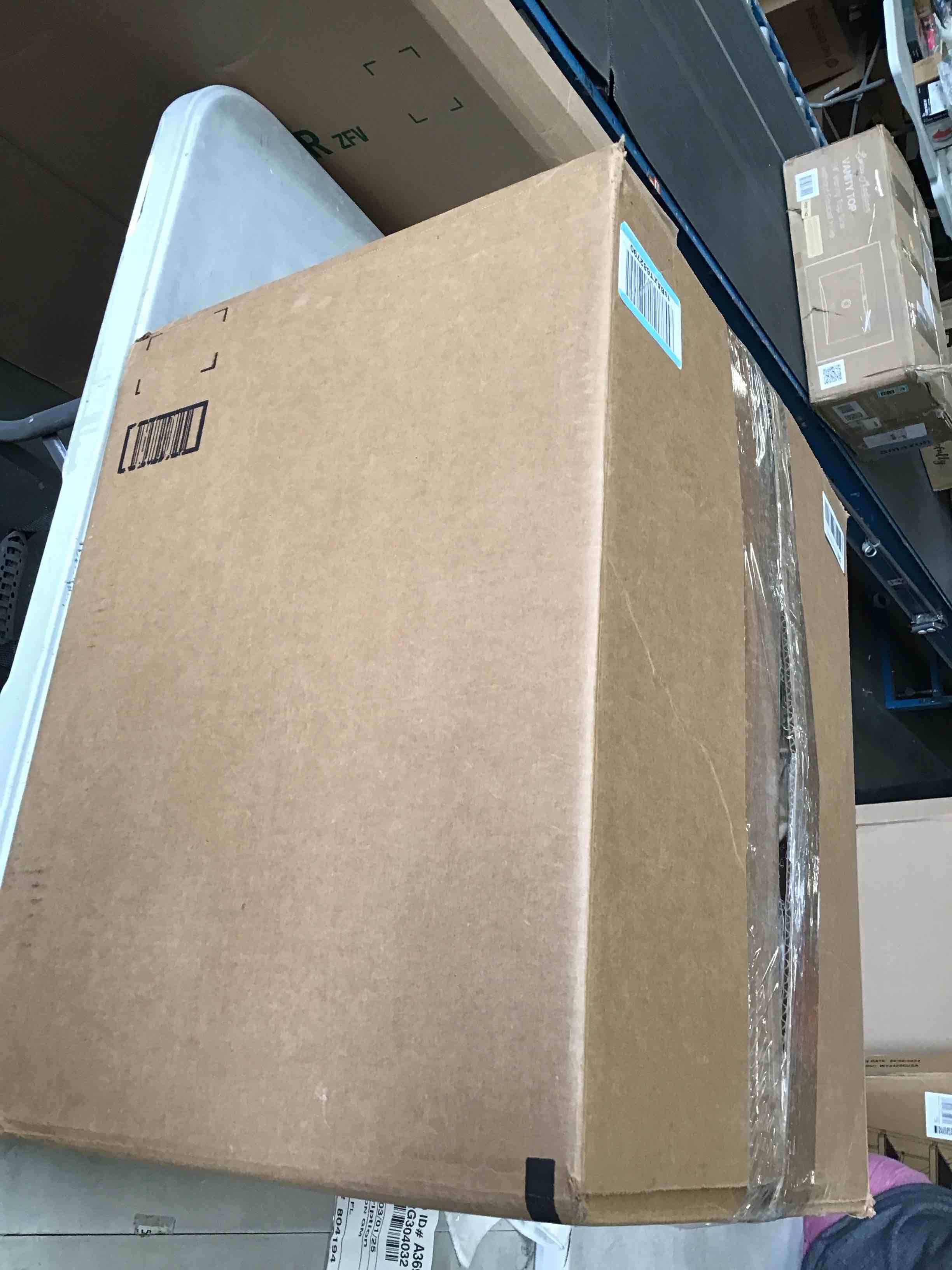 https://s3.amazonaws.com/lotting-images-prod/bidfta/PPE2166446_1741105222134.jpeg