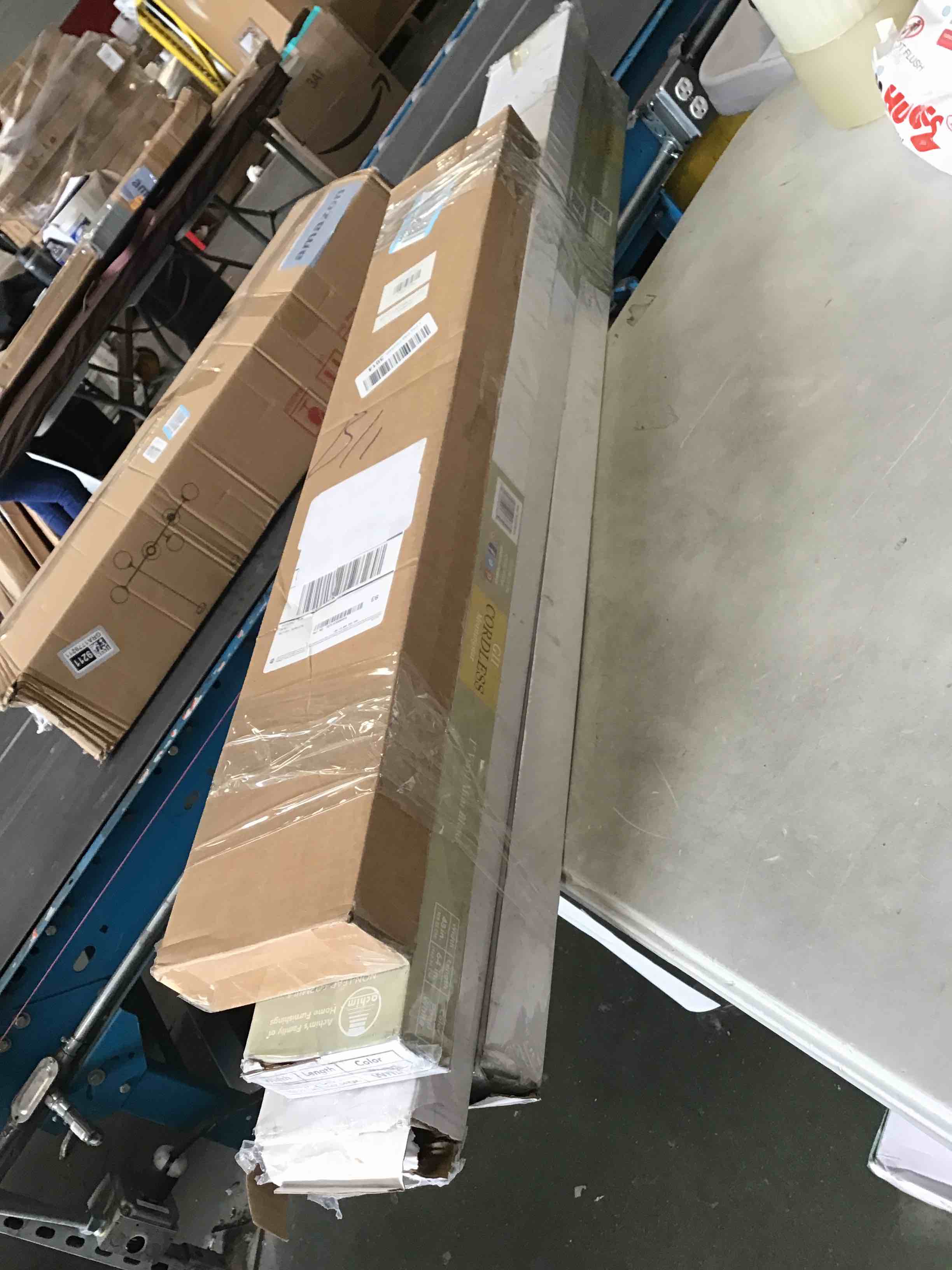 https://s3.amazonaws.com/lotting-images-prod/bidfta/PPE2166616_1741186600648.jpeg