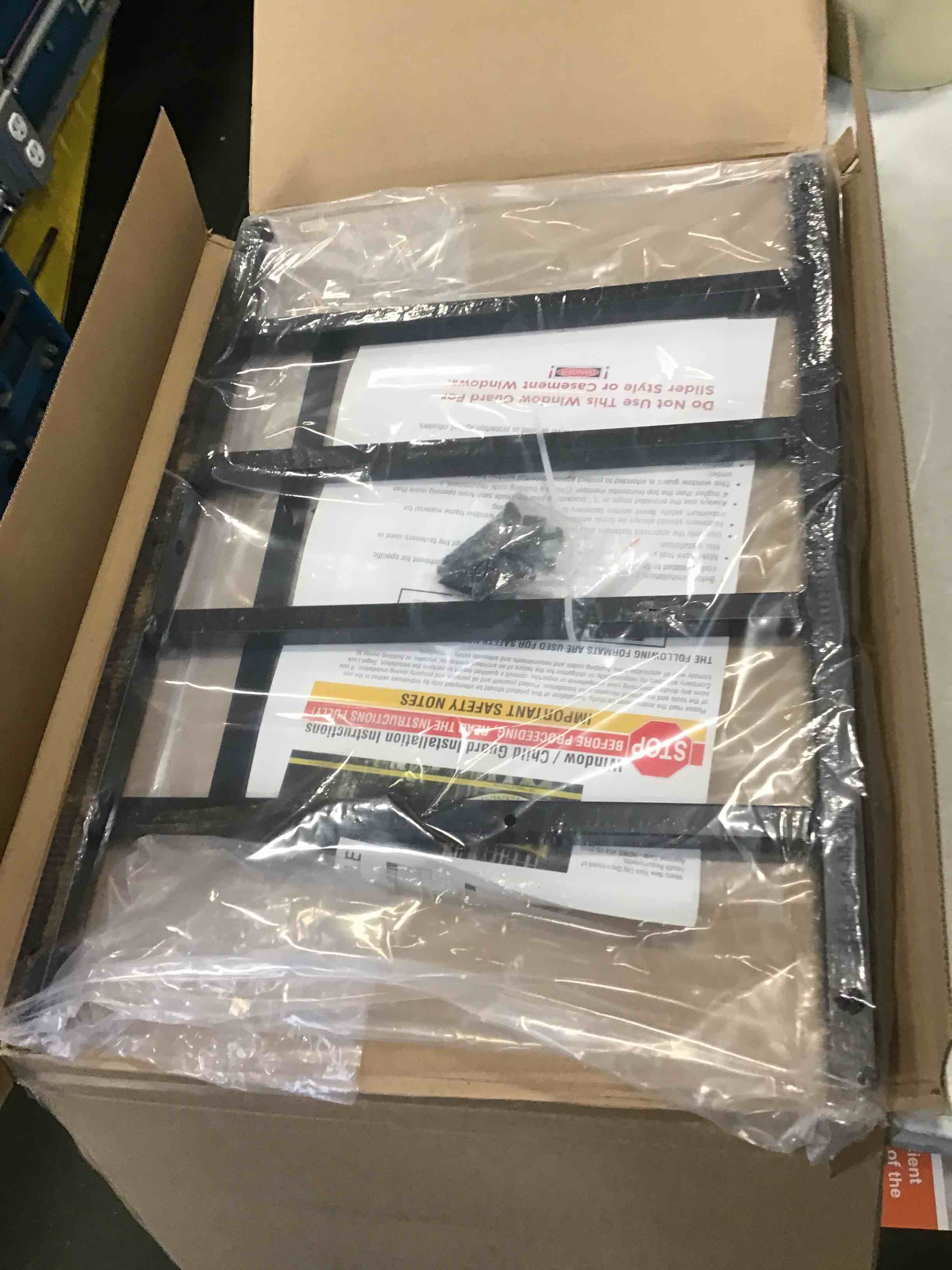 https://s3.amazonaws.com/lotting-images-prod/bidfta/PPE2166665_1741197121629.jpeg