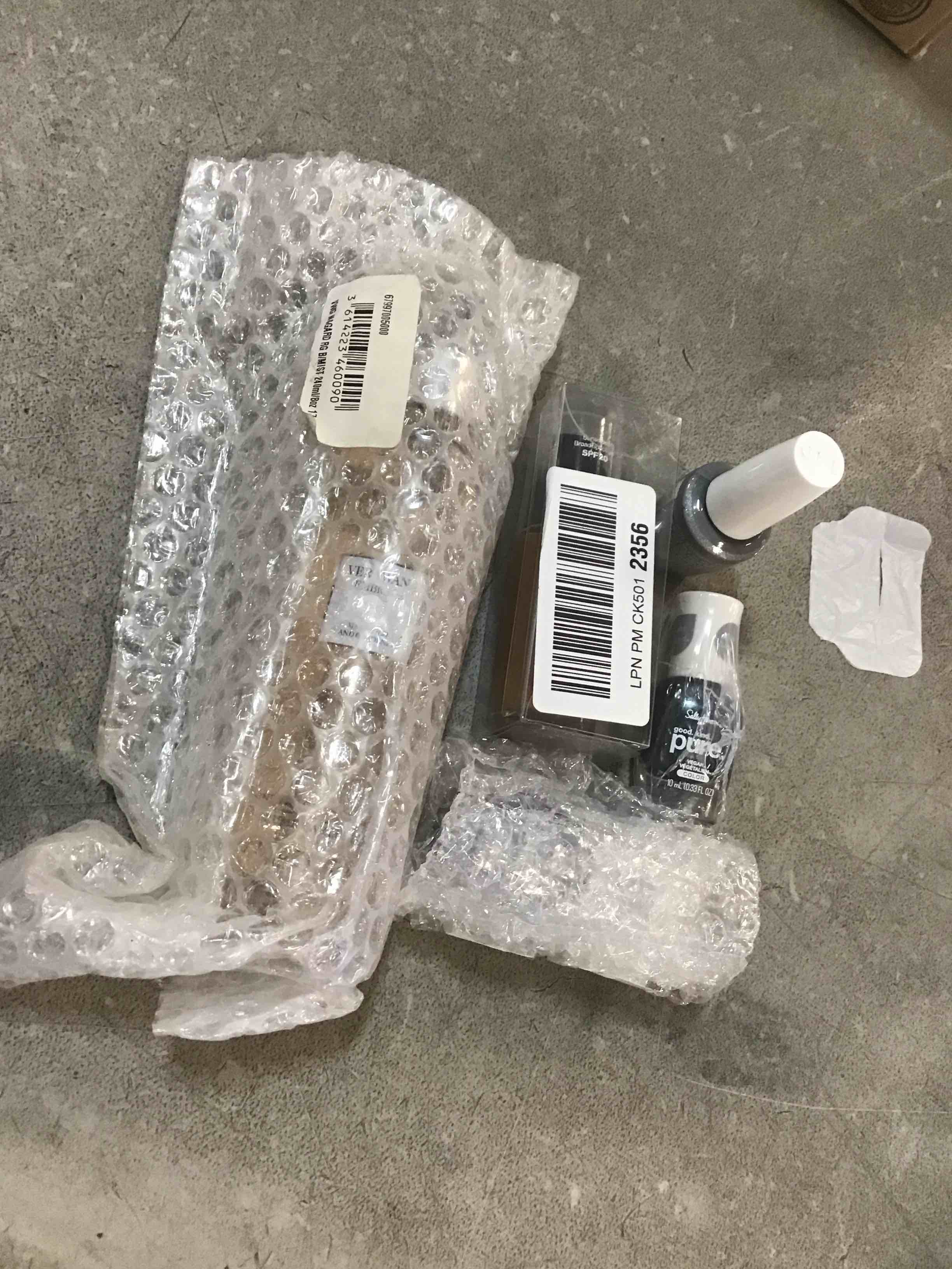 https://s3.amazonaws.com/lotting-images-prod/bidfta/PPE2167586_1738166337875.jpeg