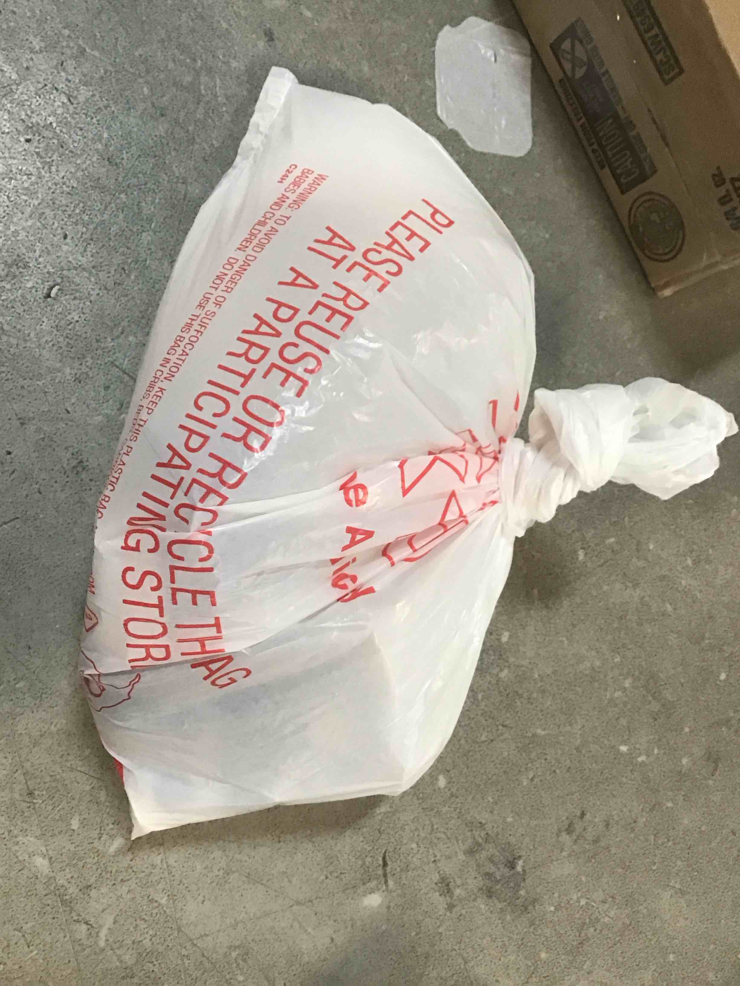 https://s3.amazonaws.com/lotting-images-prod/bidfta/PPE2167586_1738166367846.jpeg