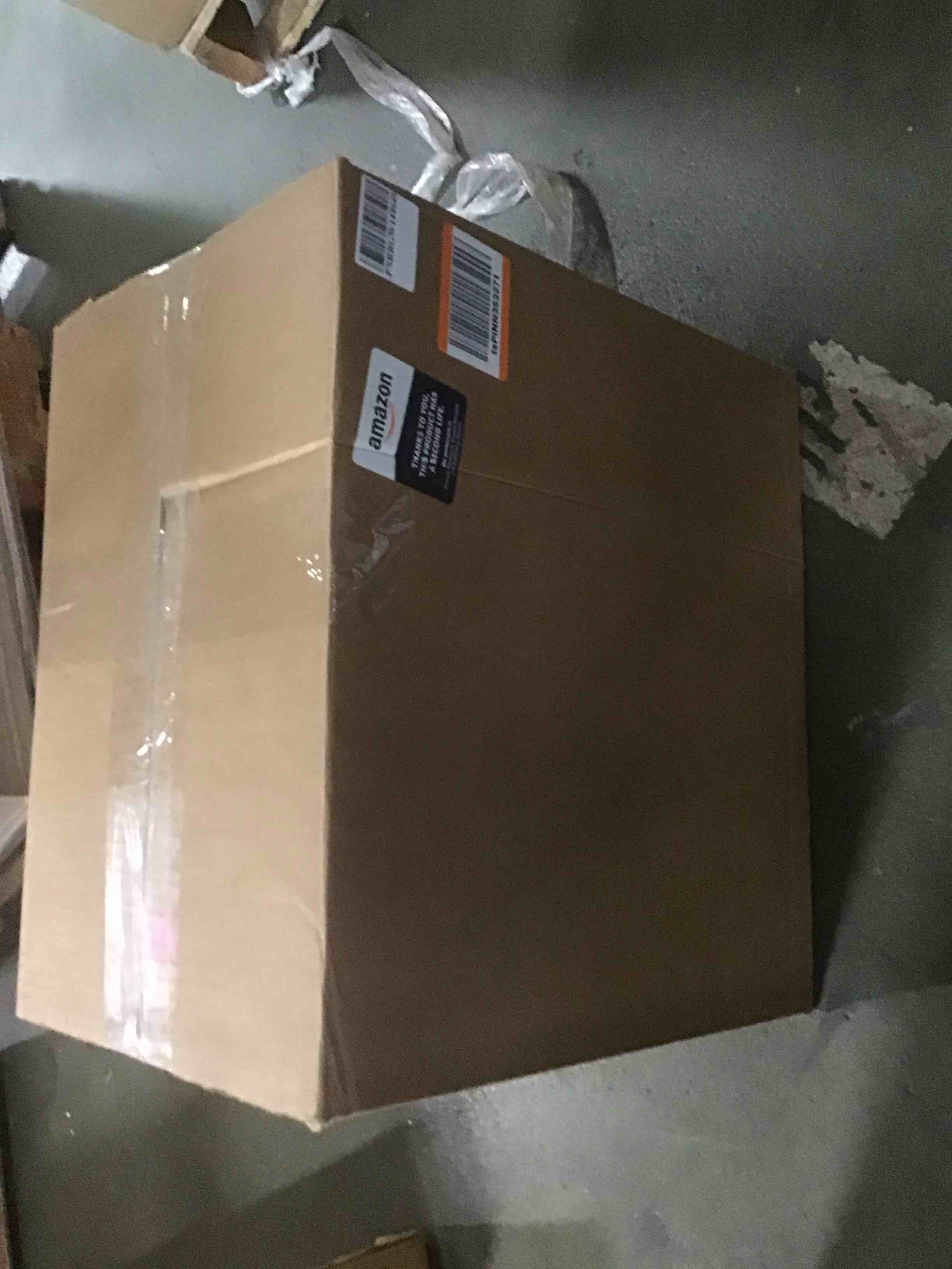 https://s3.amazonaws.com/lotting-images-prod/bidfta/PPE2167773_1738261560277.jpeg