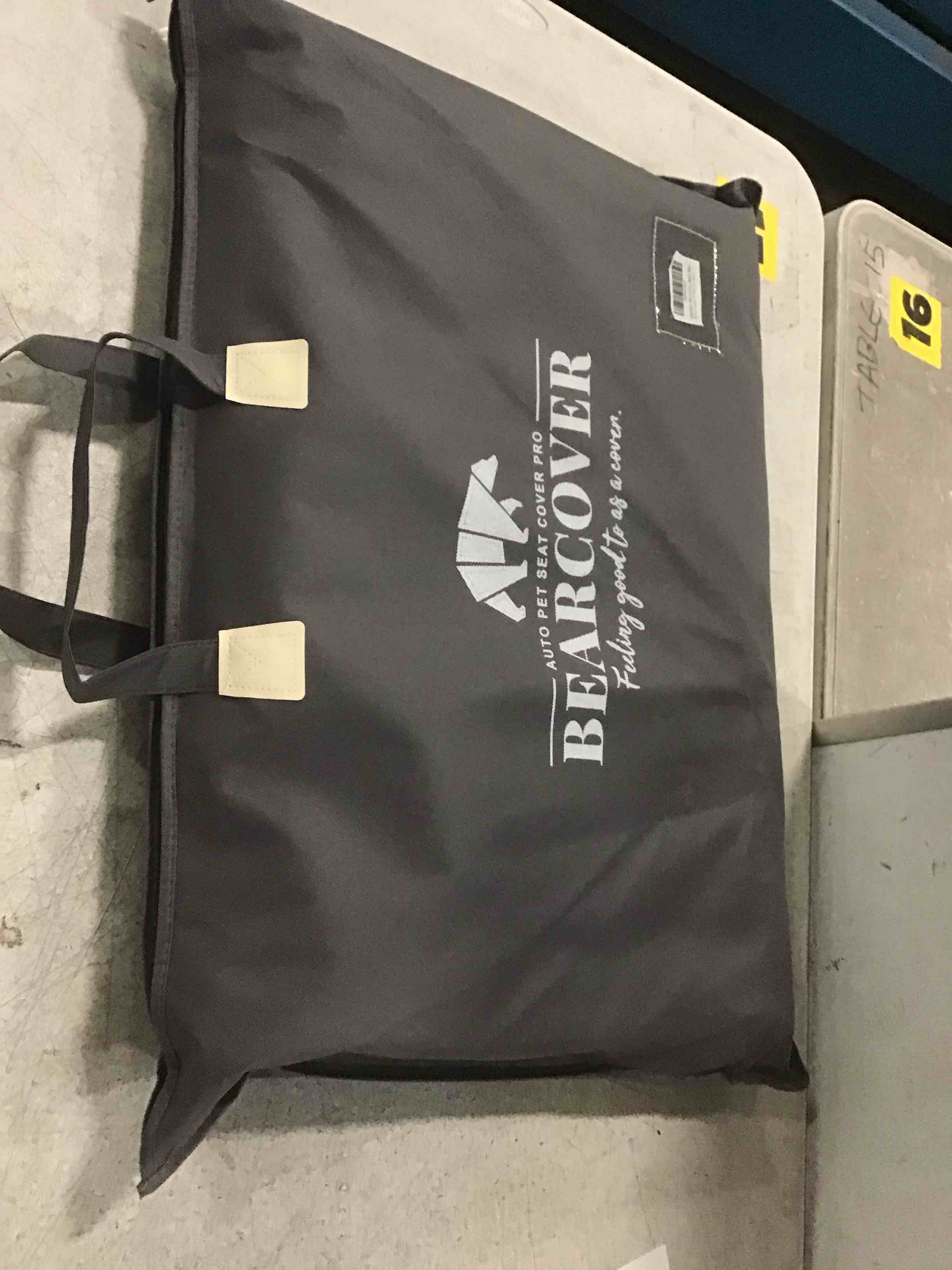 https://s3.amazonaws.com/lotting-images-prod/bidfta/PPE2167976_1738334216394.jpeg