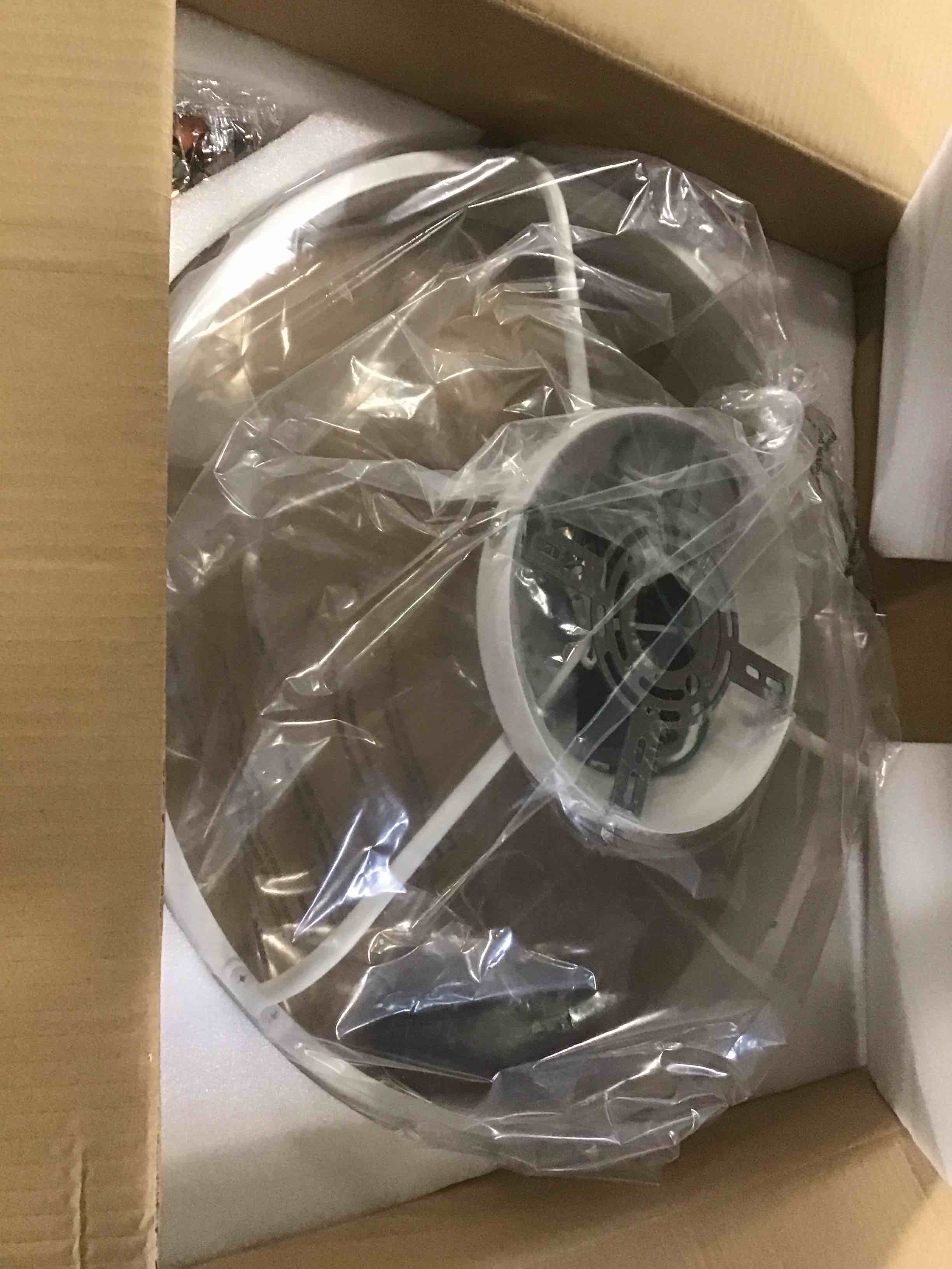 https://s3.amazonaws.com/lotting-images-prod/bidfta/PPE2168120_1738351857055.jpeg