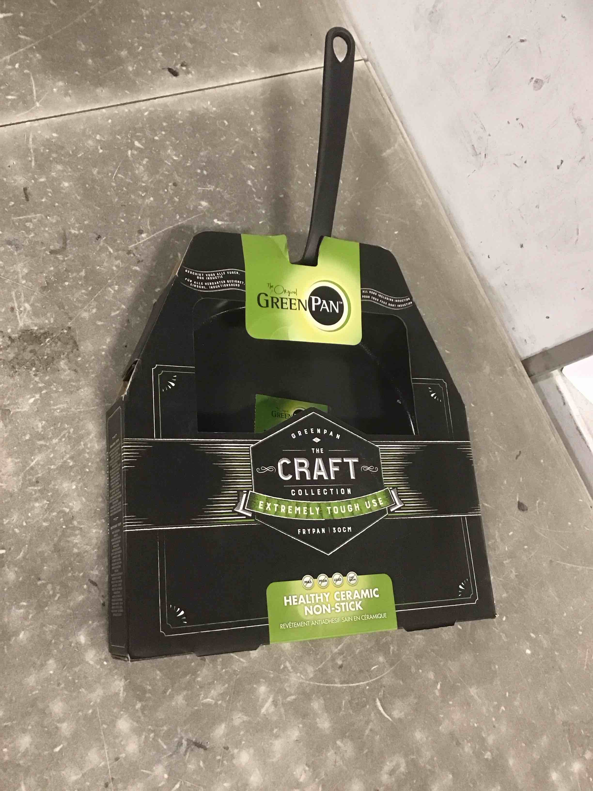 https://s3.amazonaws.com/lotting-images-prod/bidfta/PPE2168164_1738588299266.jpeg