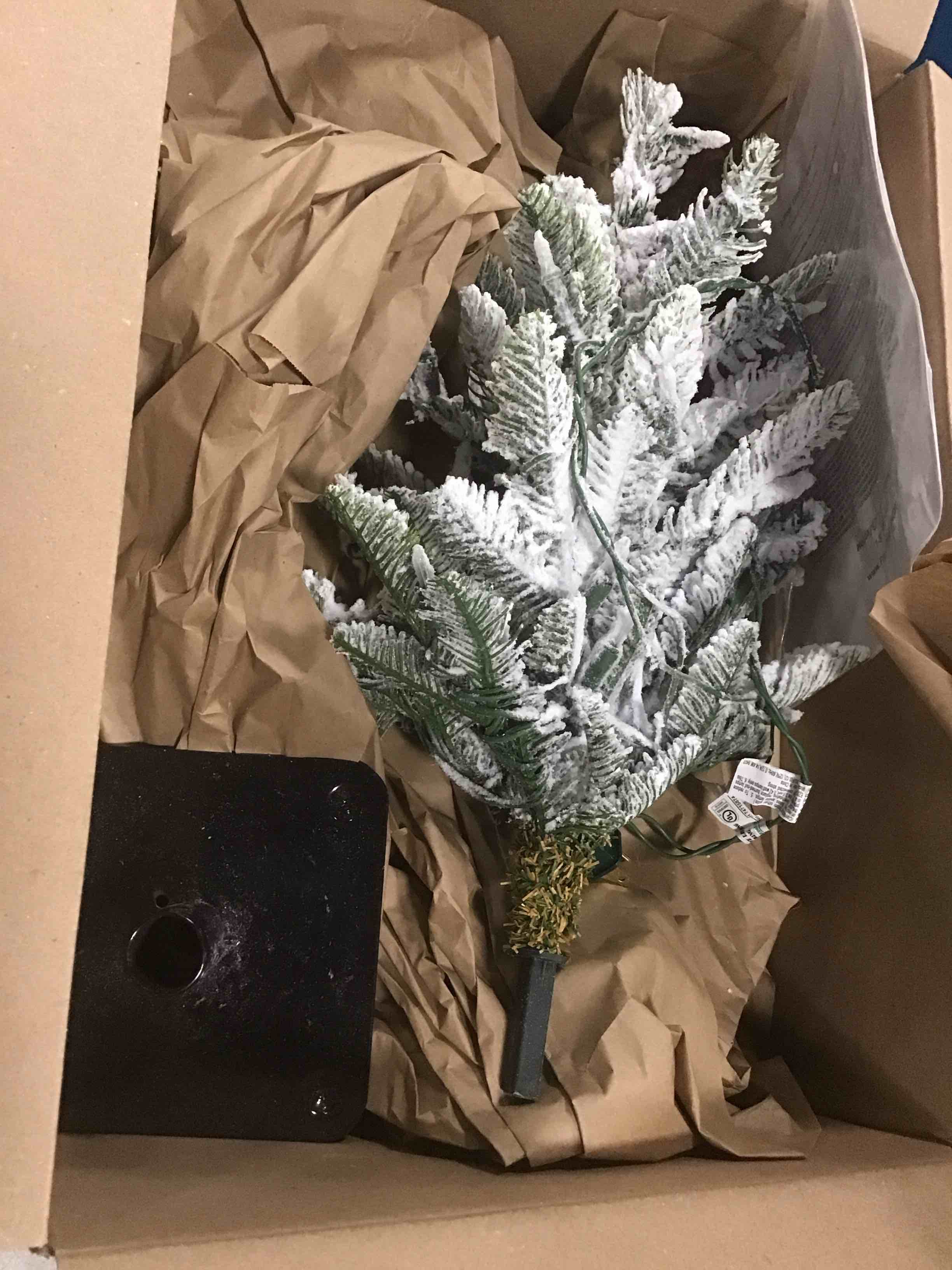 https://s3.amazonaws.com/lotting-images-prod/bidfta/PPE2168431_1738675329700.jpeg
