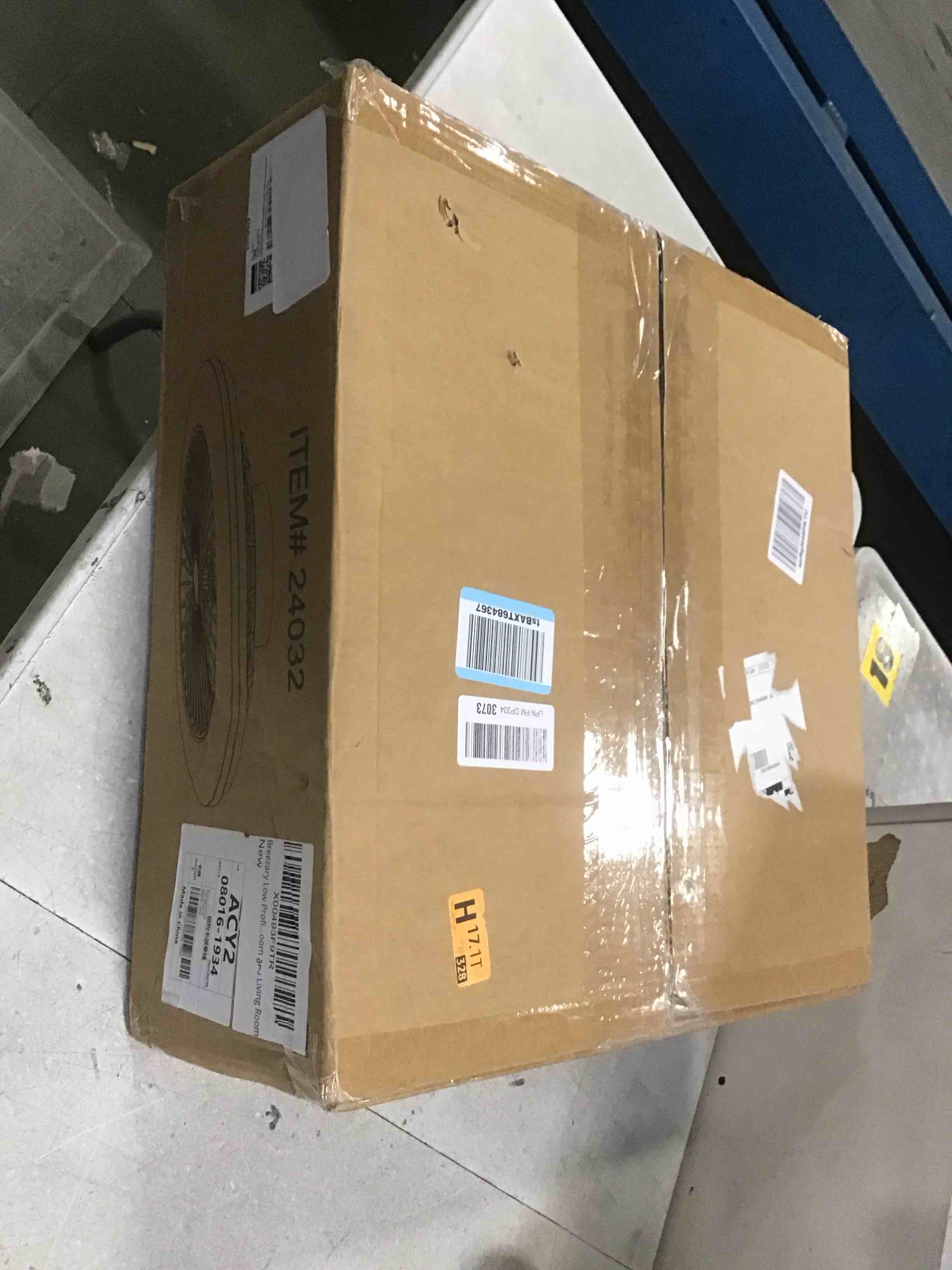 https://s3.amazonaws.com/lotting-images-prod/bidfta/PPE2168479_1738683651901.jpeg