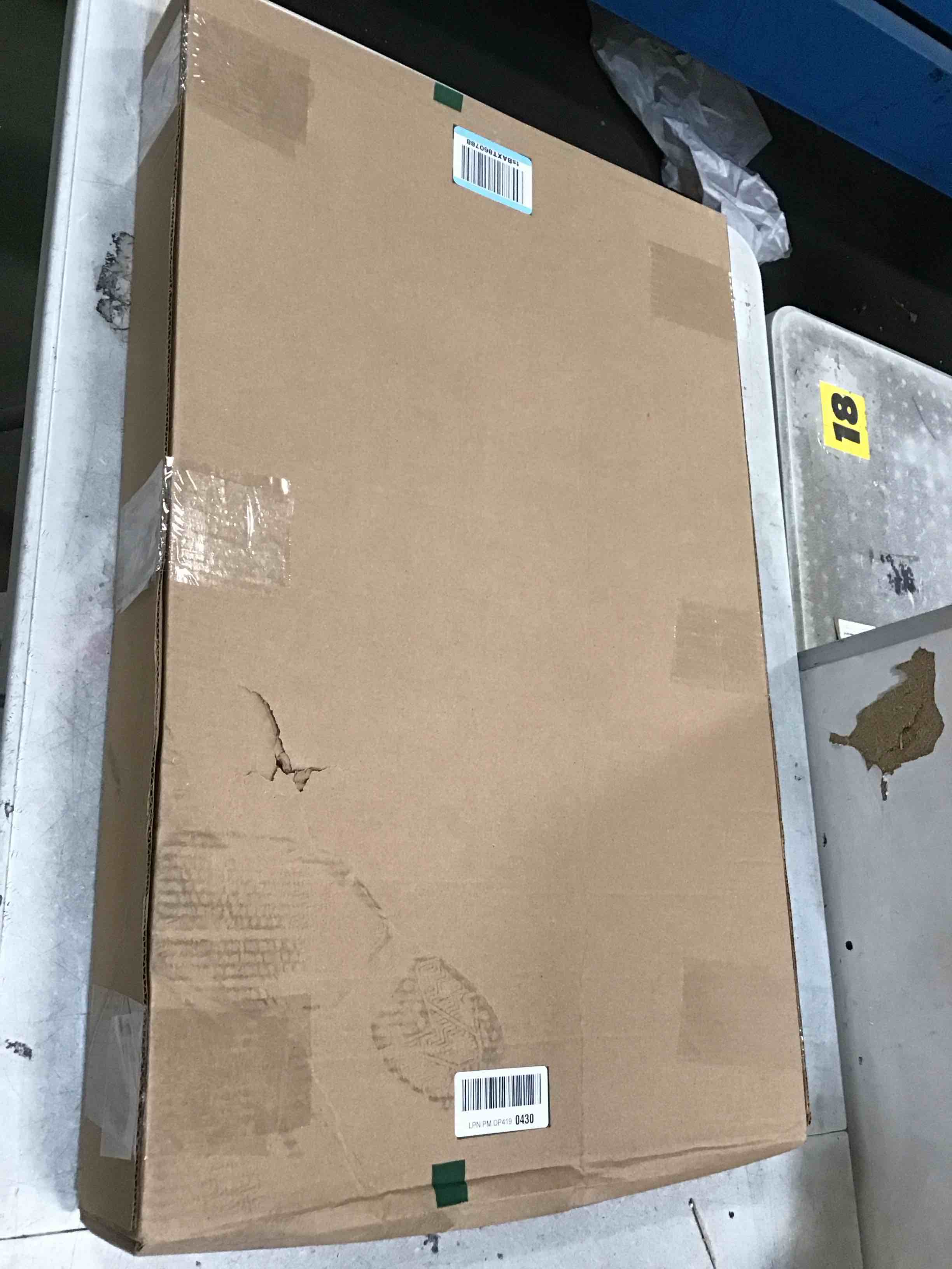 https://s3.amazonaws.com/lotting-images-prod/bidfta/PPE2168642_1738700704250.jpeg