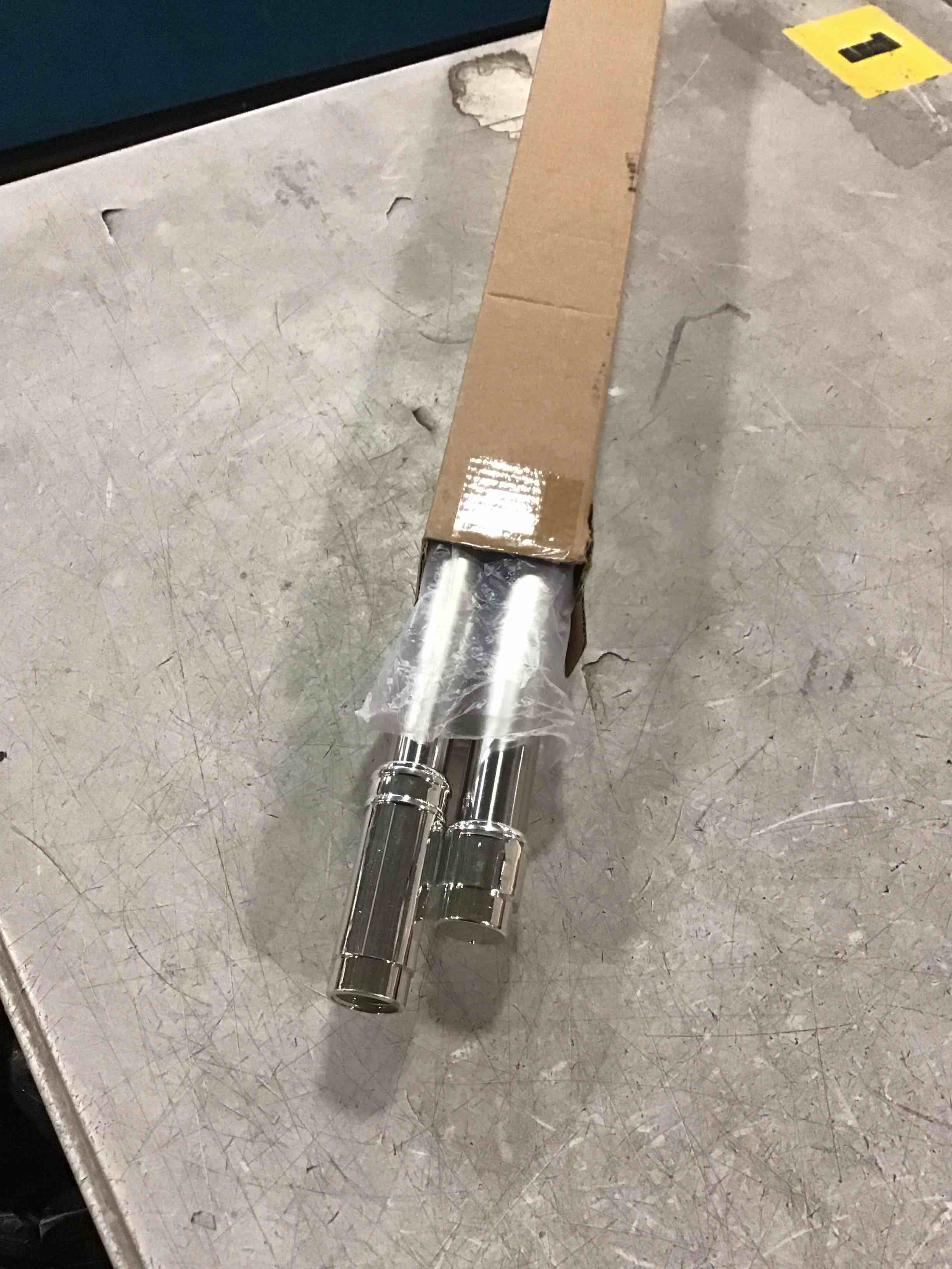 https://s3.amazonaws.com/lotting-images-prod/bidfta/PPE2169296_1740667568529.jpeg