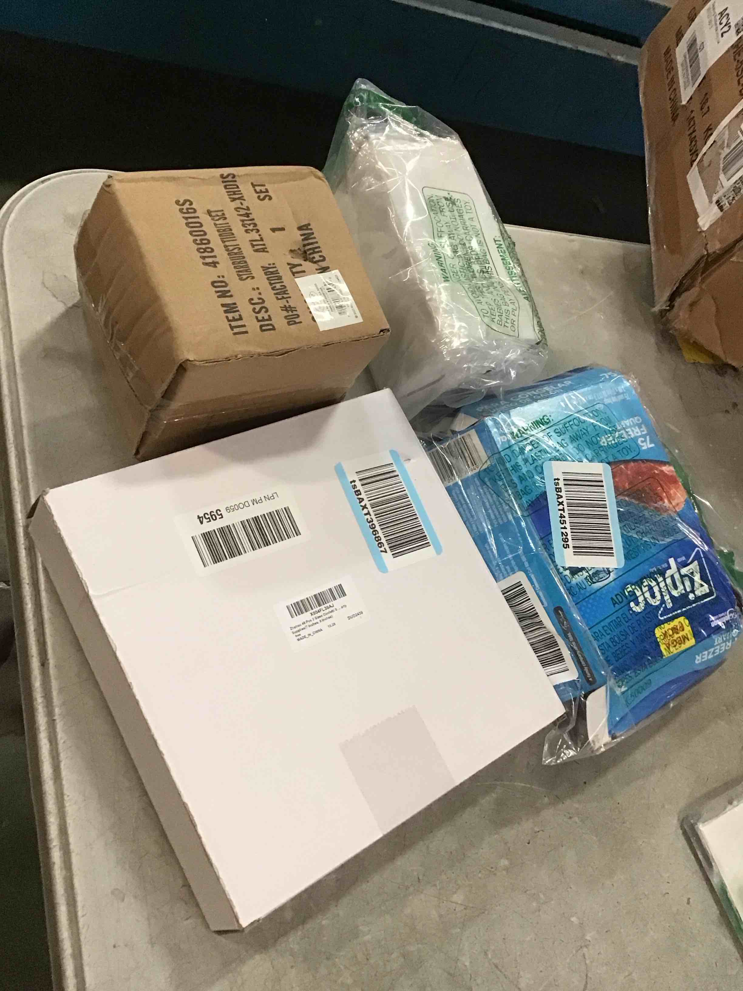 https://s3.amazonaws.com/lotting-images-prod/bidfta/PPE2169710_1741097572523.jpeg